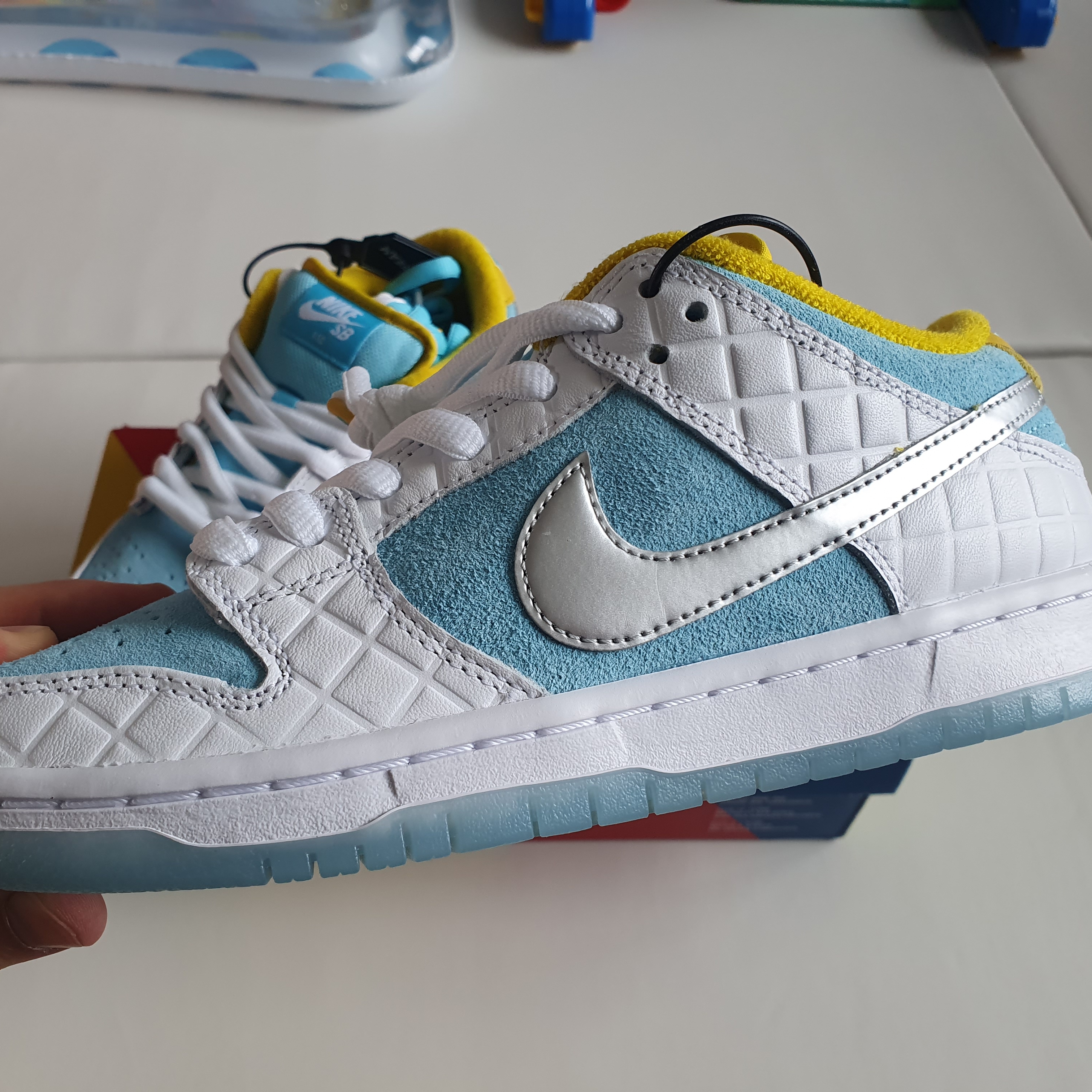 Nike x FTC SB Dunk Low Pro QS Lagoon Pulse 착용 스타일 - 4