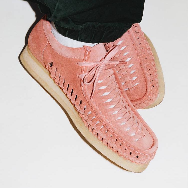 Clarks x Supreme Wallabee Bandana Black, Clarks x Supreme Wallabee Bandana Khaki 착용 스타일 - 2