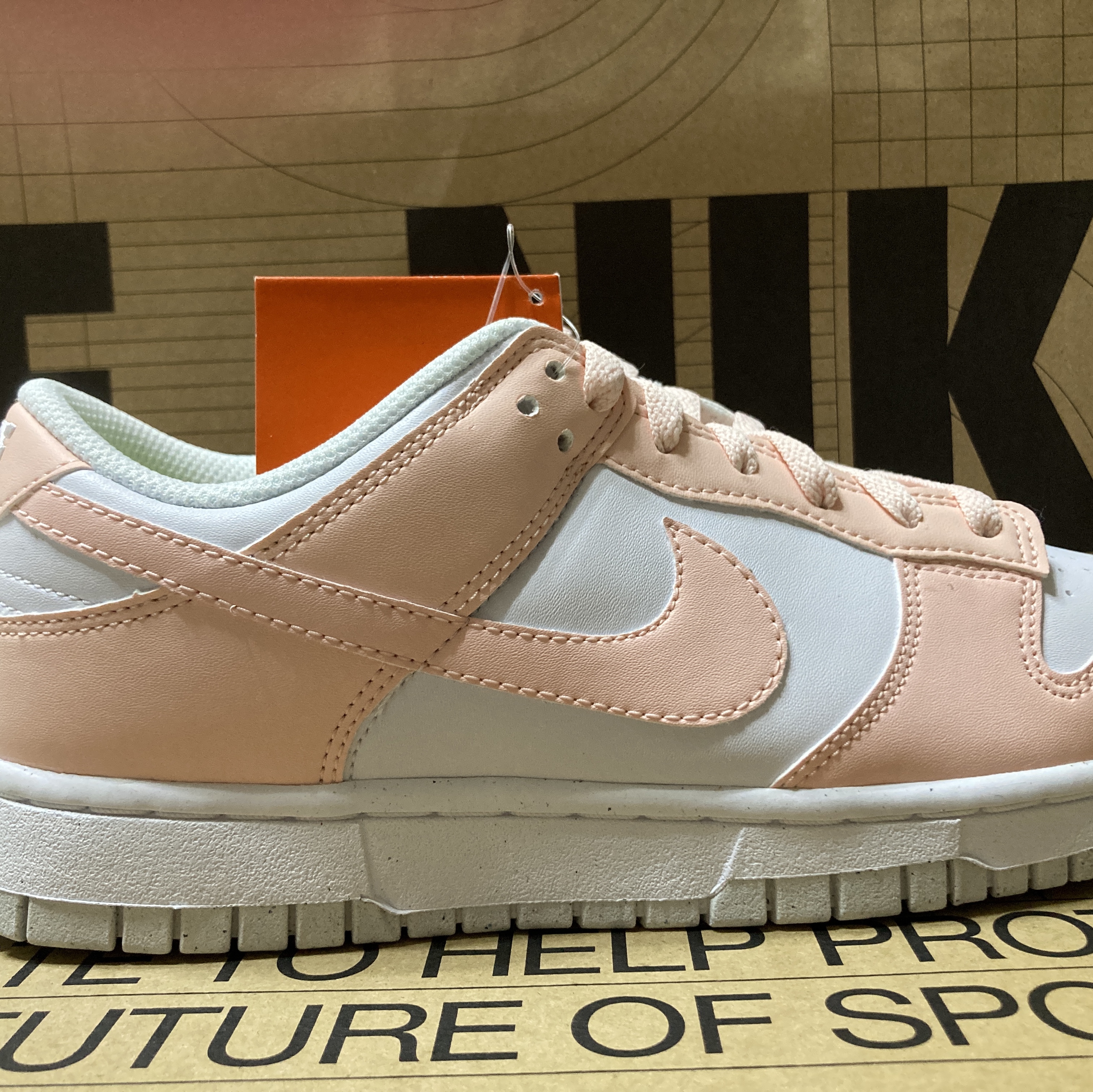 (W) Nike Dunk Low Next Nature Pale Coral 착용 스타일 - 1