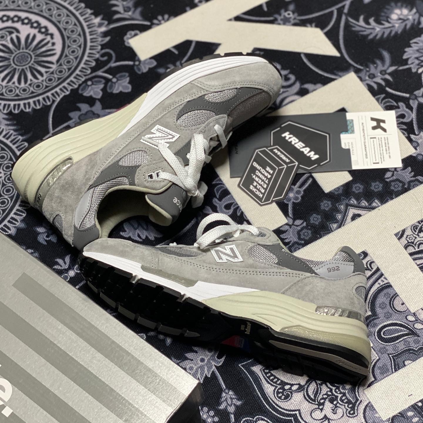 New Balance 992 Made in USA Grey - D Standard 착용 스타일