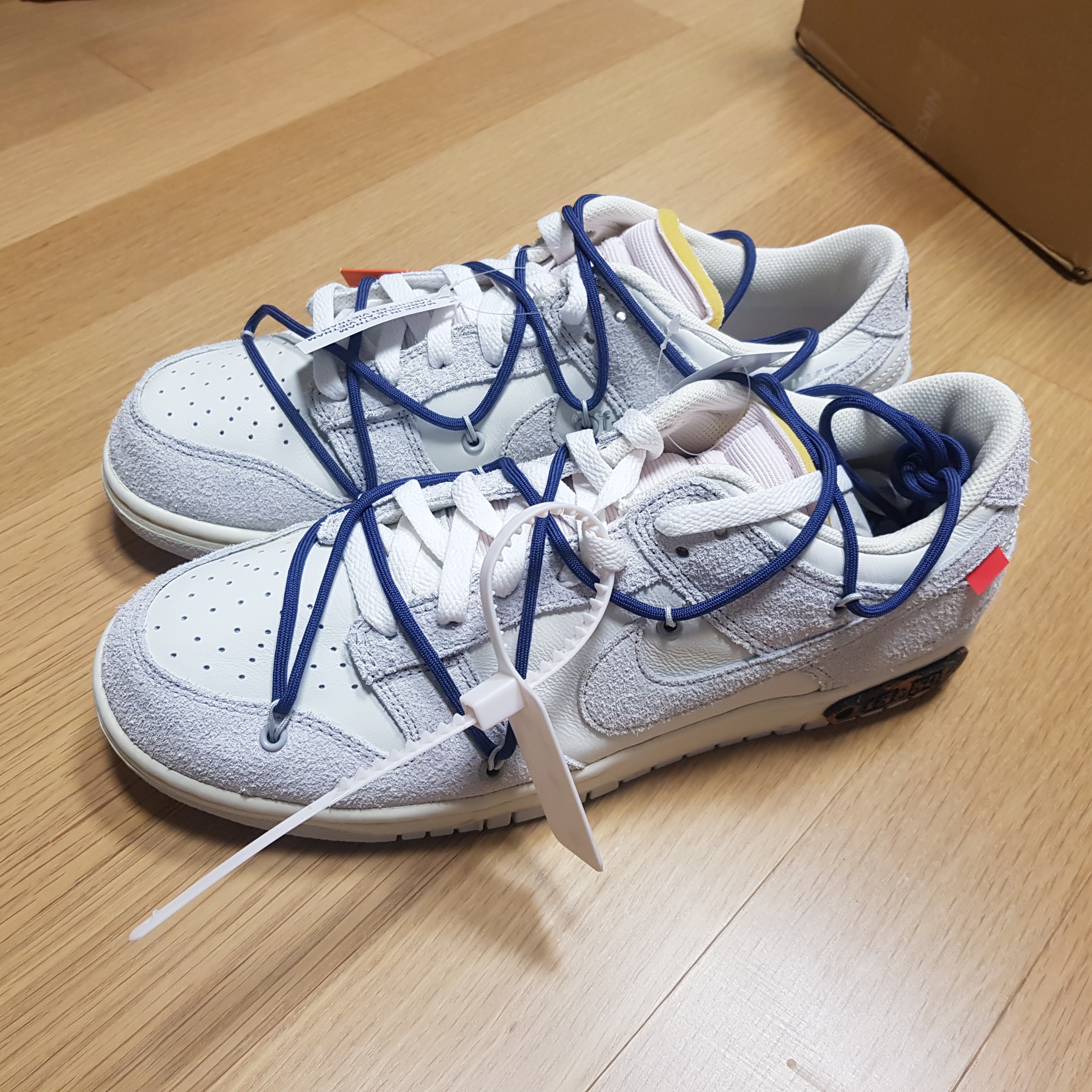 Nike x Off-White Dunk Low The 50 - Lot 18 착용 스타일 - 2