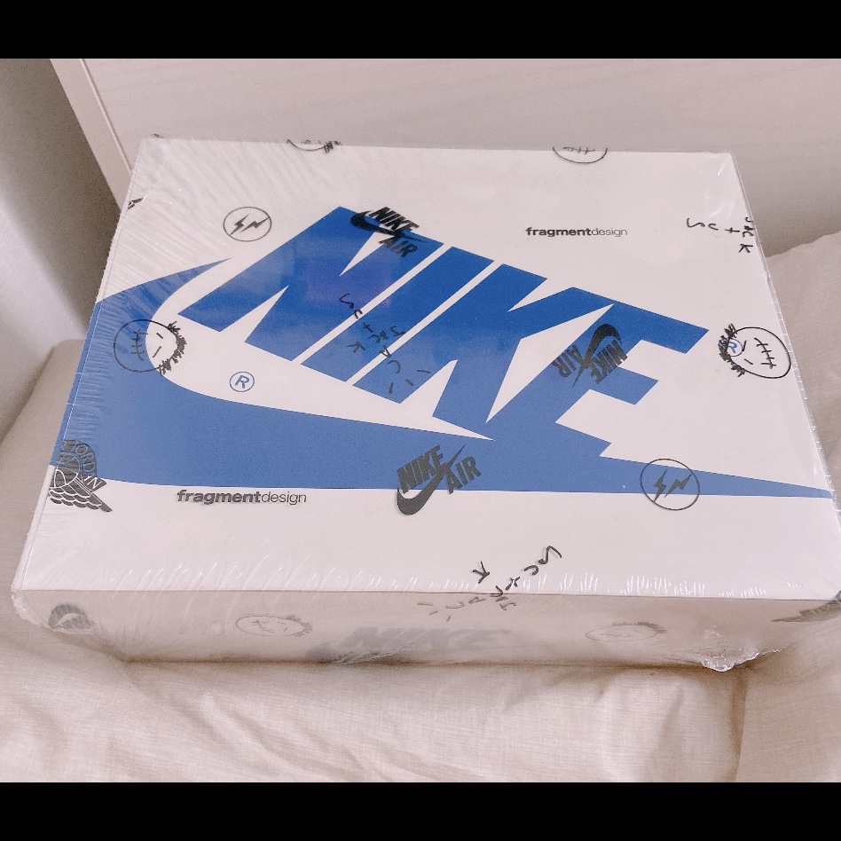 Jordan 1 x Travis Scott x Fragment Retro Low OG SP Military Blue 착용 스타일 - 1