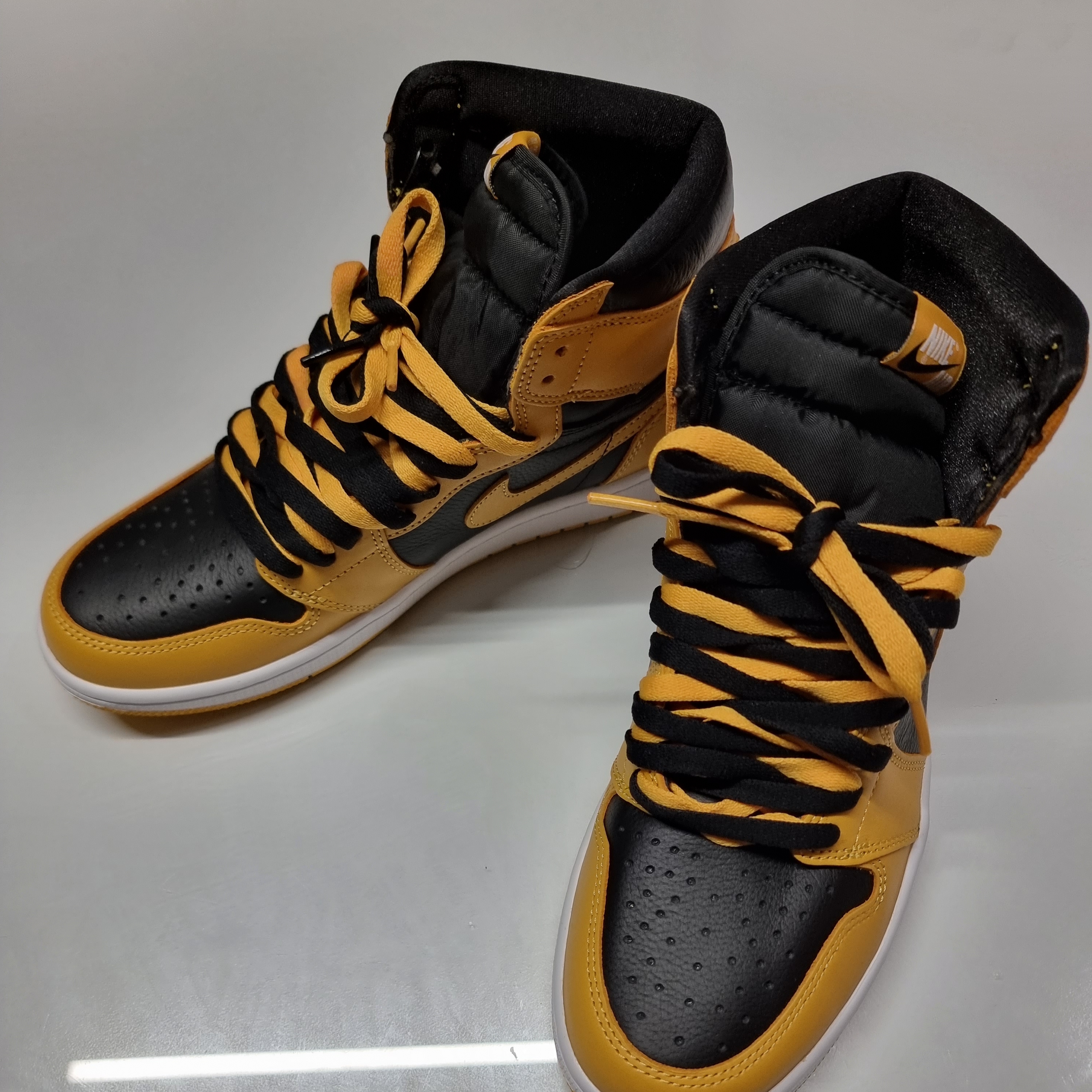 Jordan 1 Retro High OG Pollen 착용 스타일