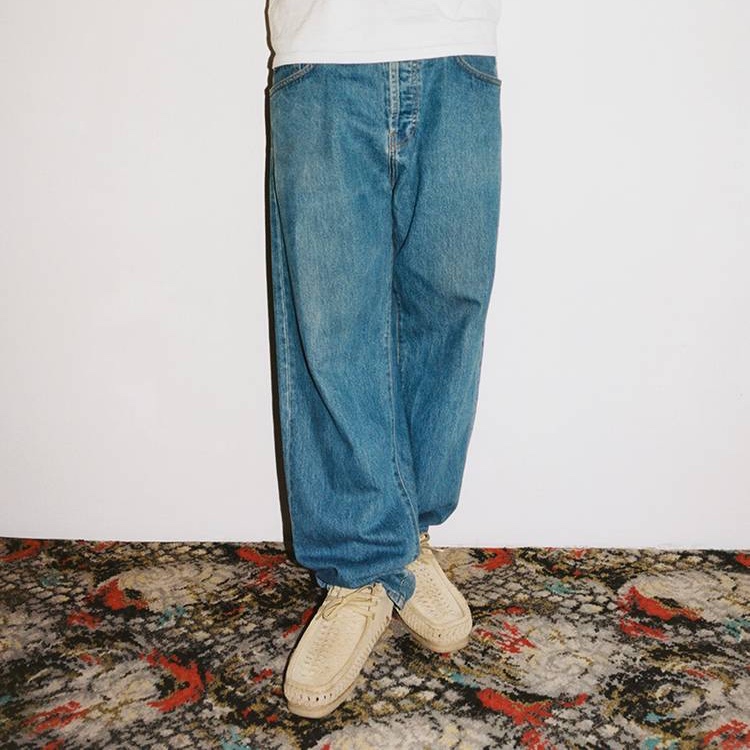 Clarks x Supreme Wallabee Bandana Black, Clarks x Supreme Wallabee Bandana Khaki 착용 스타일 - 4