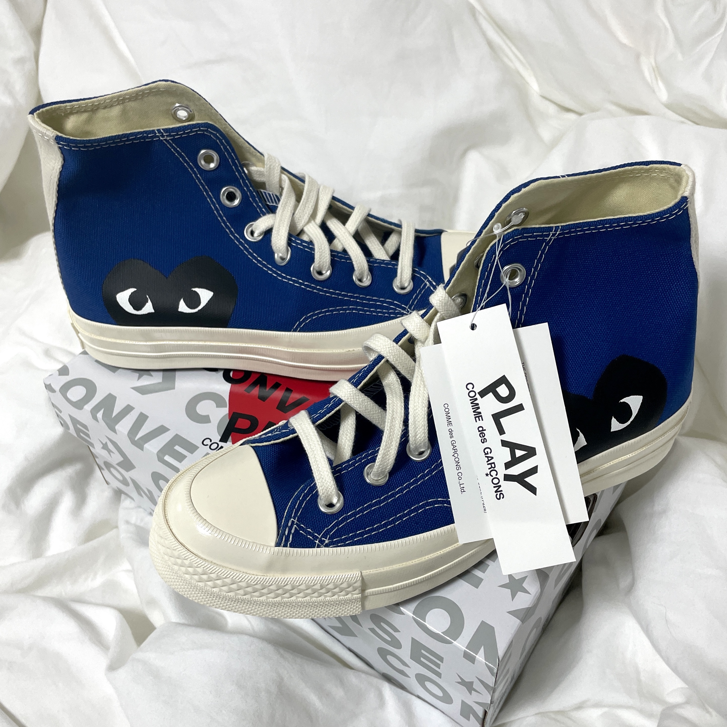 Converse x Play Comme des Garcons Chuck 70 Ox Blue Quartz, Converse x Play Comme des Garcons Chuck 70 Hi Blue Quartz 착용 스타일