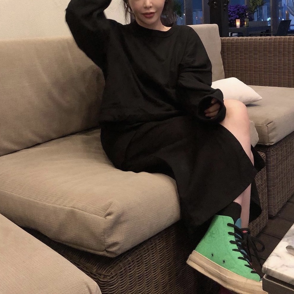 Converse x JW Anderson Chuck 70 Hi Felt Fuchsia Purple Island Green 착용 스타일 - 3