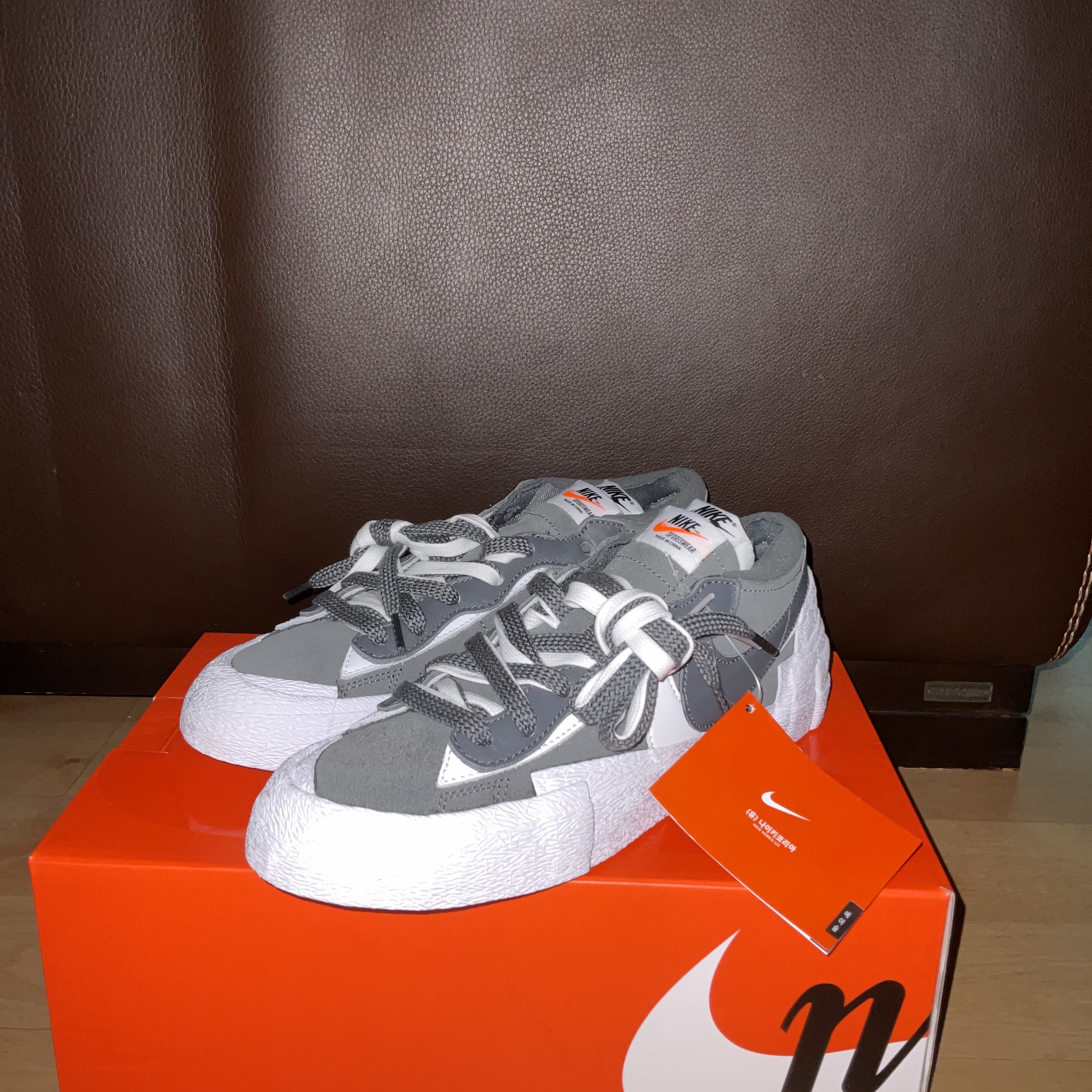 Nike x Sacai Blazer Low Iron Grey 착용 스타일 - 3
