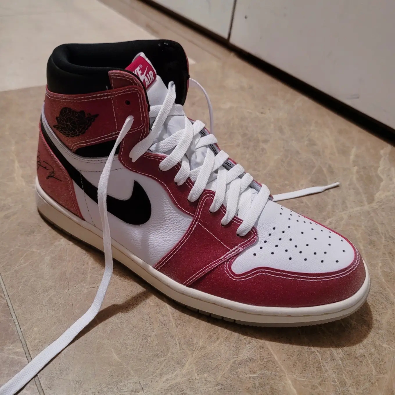Jordan 1 x Trophy Room Retro High OG SP Chicago 착용 스타일