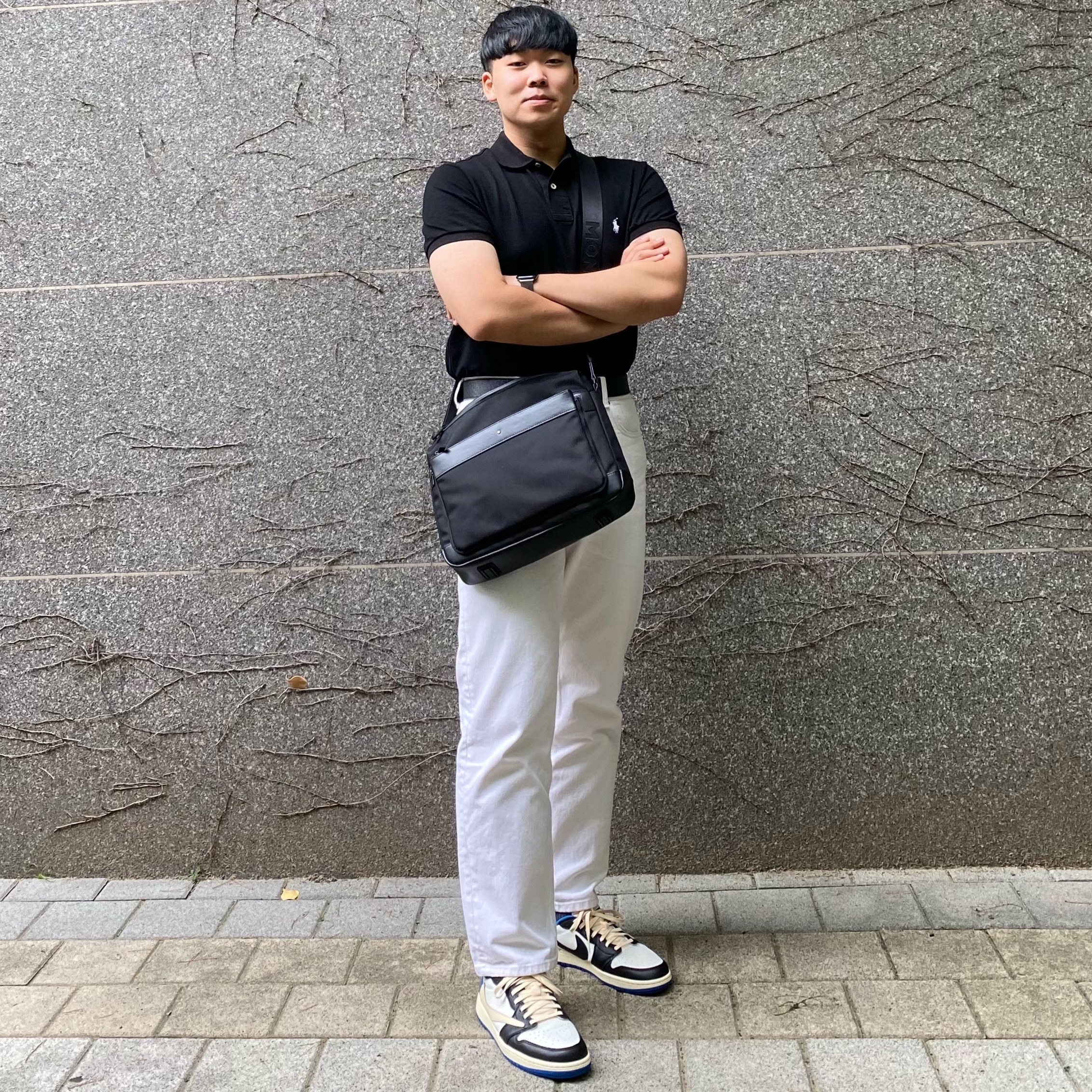 Jordan 1 x Travis Scott x Fragment Retro Low OG SP Military Blue 착용 스타일