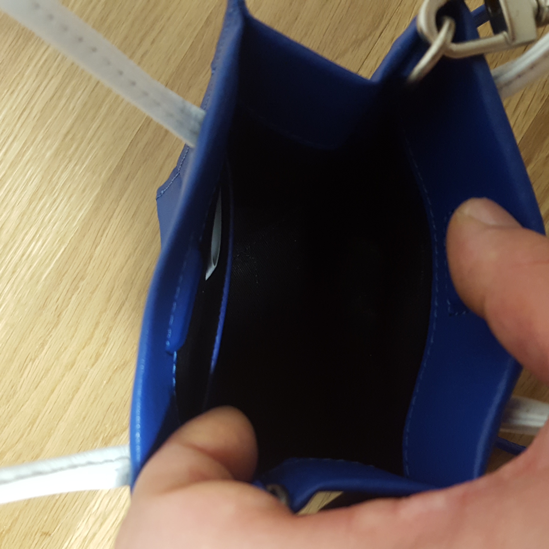 Ader Error Small Blue Bag Blue 착용 스타일 - 2