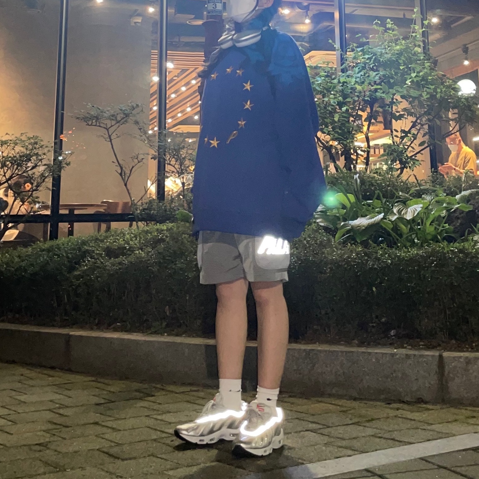 Palace EU-Don Crew Blue - 21FW, Palace Mesh Pocket Shell Shorts Grey - 21SS 착용 스타일 - 2