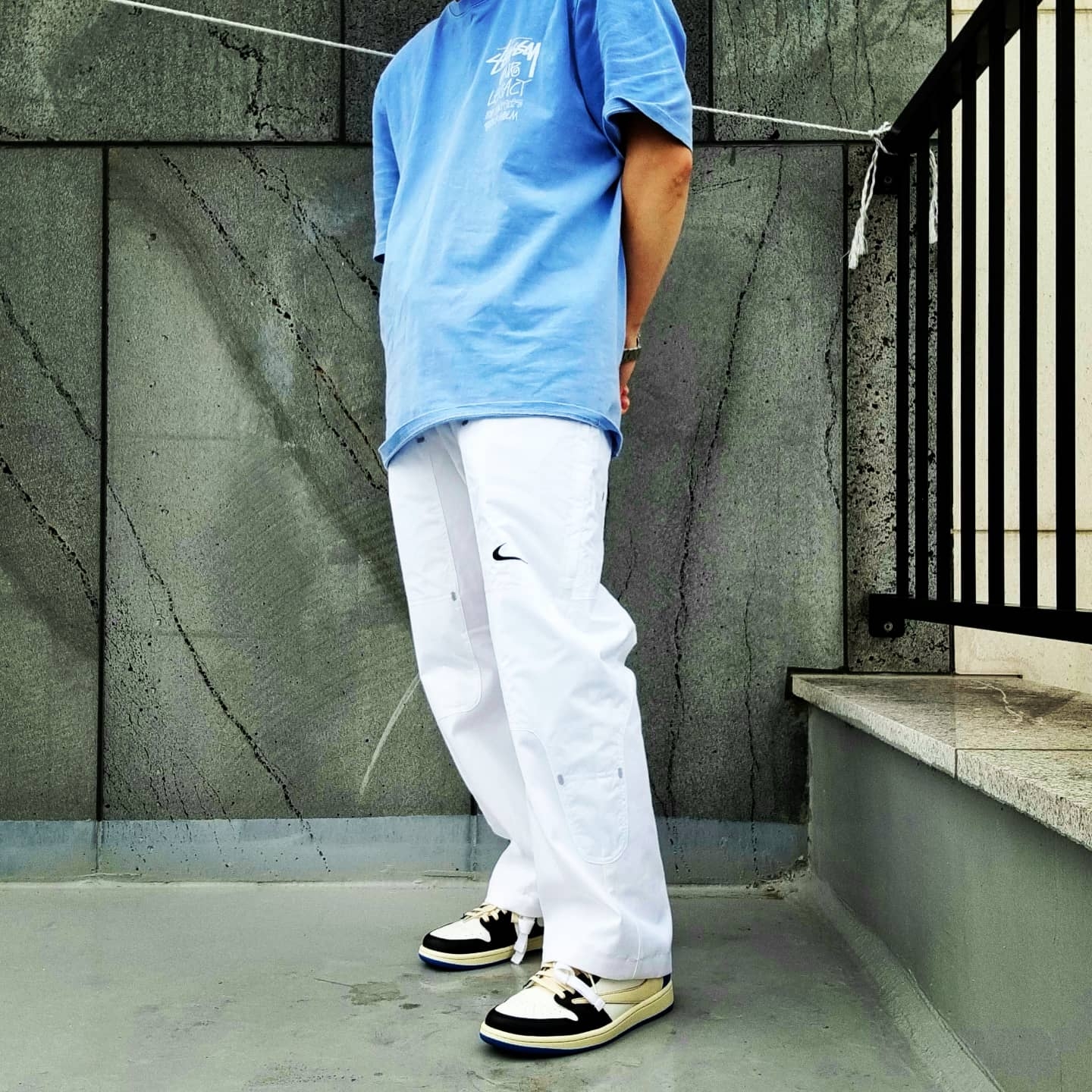 Nike x Off-White NRG Pants White, Jordan 1 x Travis Scott x Fragment Retro Low OG SP Military Blue 착용 스타일 - 2