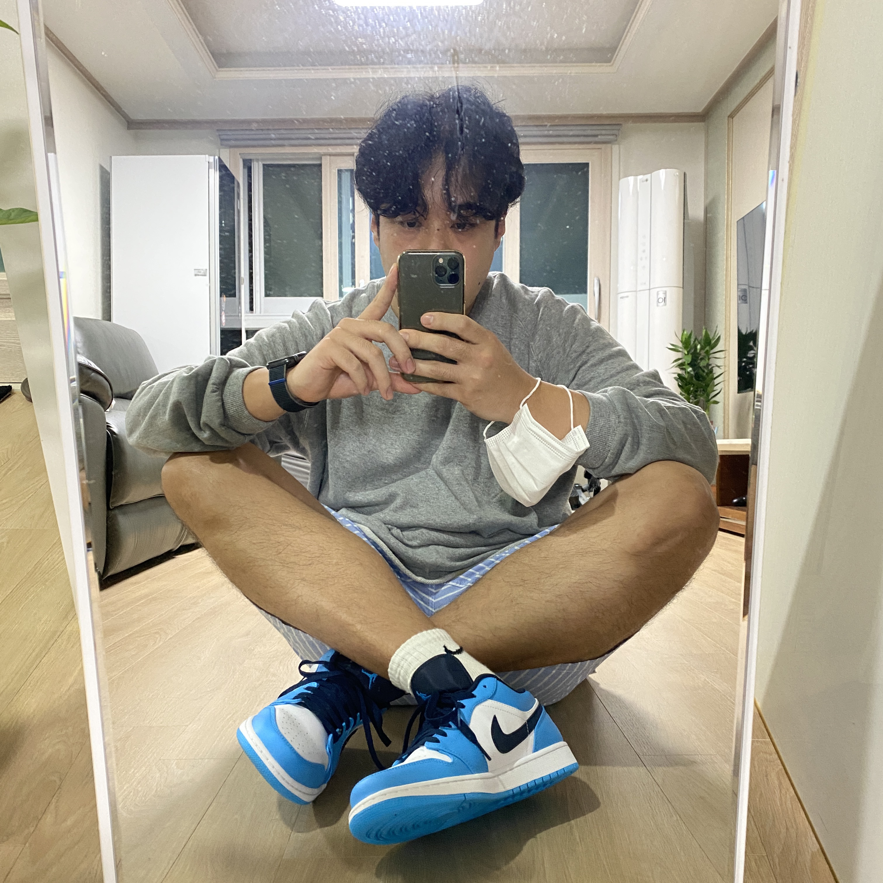 Jordan 1 Low Dark Powder Blue 착용 스타일