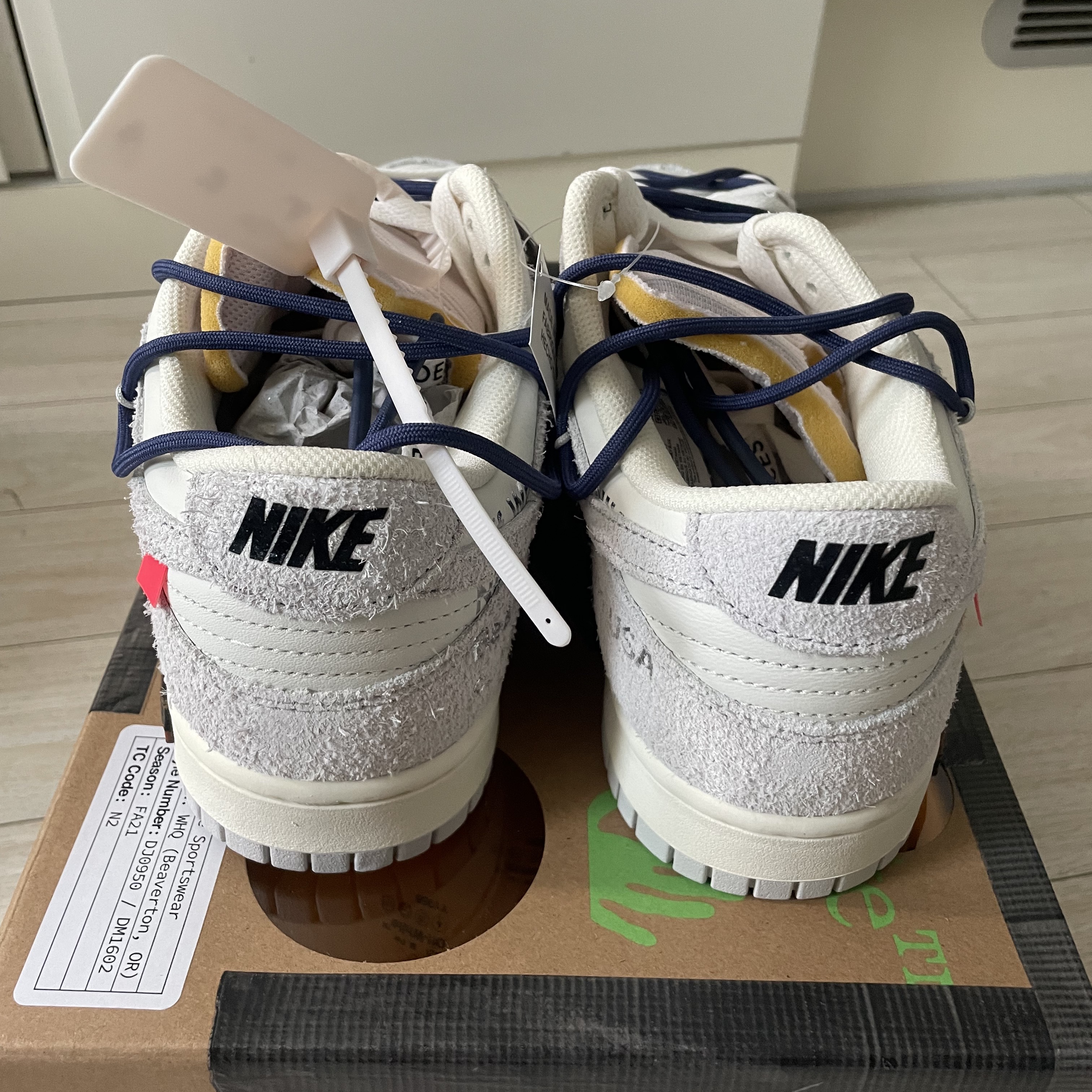 Nike x Off-White Dunk Low The 50 - Lot 18 착용 스타일 - 3