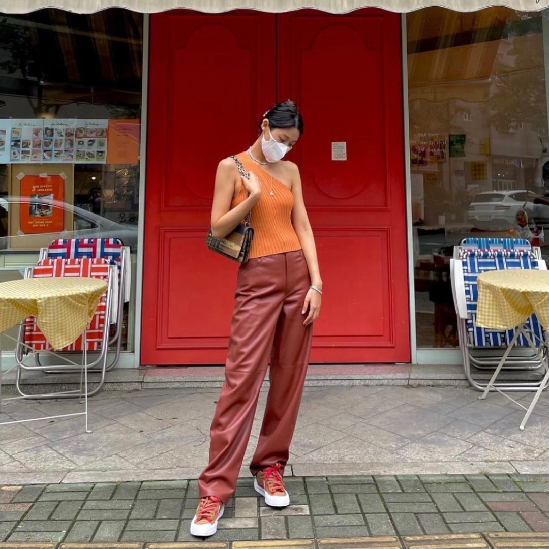 Nike x Sacai Blazer Low British Tan 착용 스타일 - 2