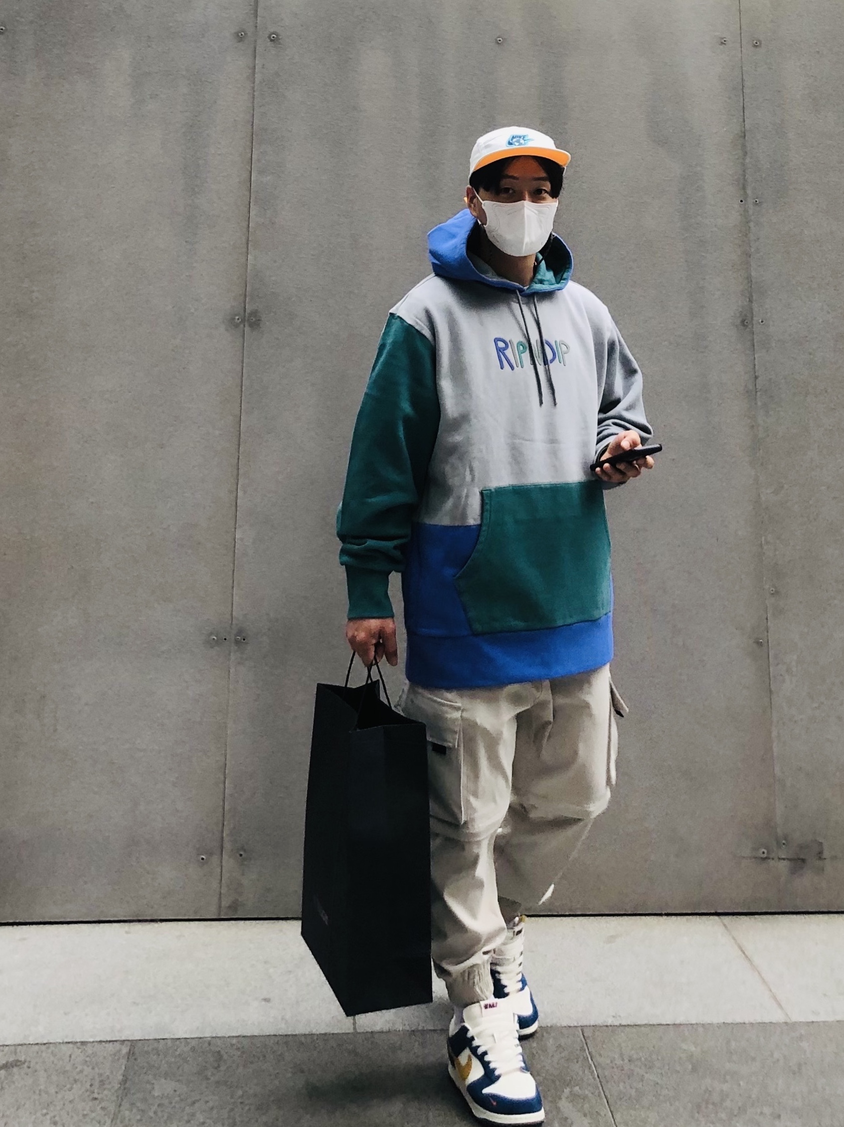Nike x Kasina Dunk Low 80's Bus 착용 스타일