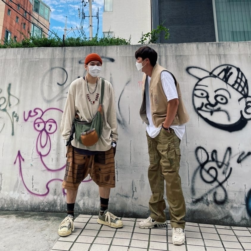 Maison Mihara Yasuhiro Hank OG Sole OD Canvas Low-top Sneakers Black, Nike x Stussy Air Zoom Spiridon Cage 2 Fossil 착용 스타일 - 1