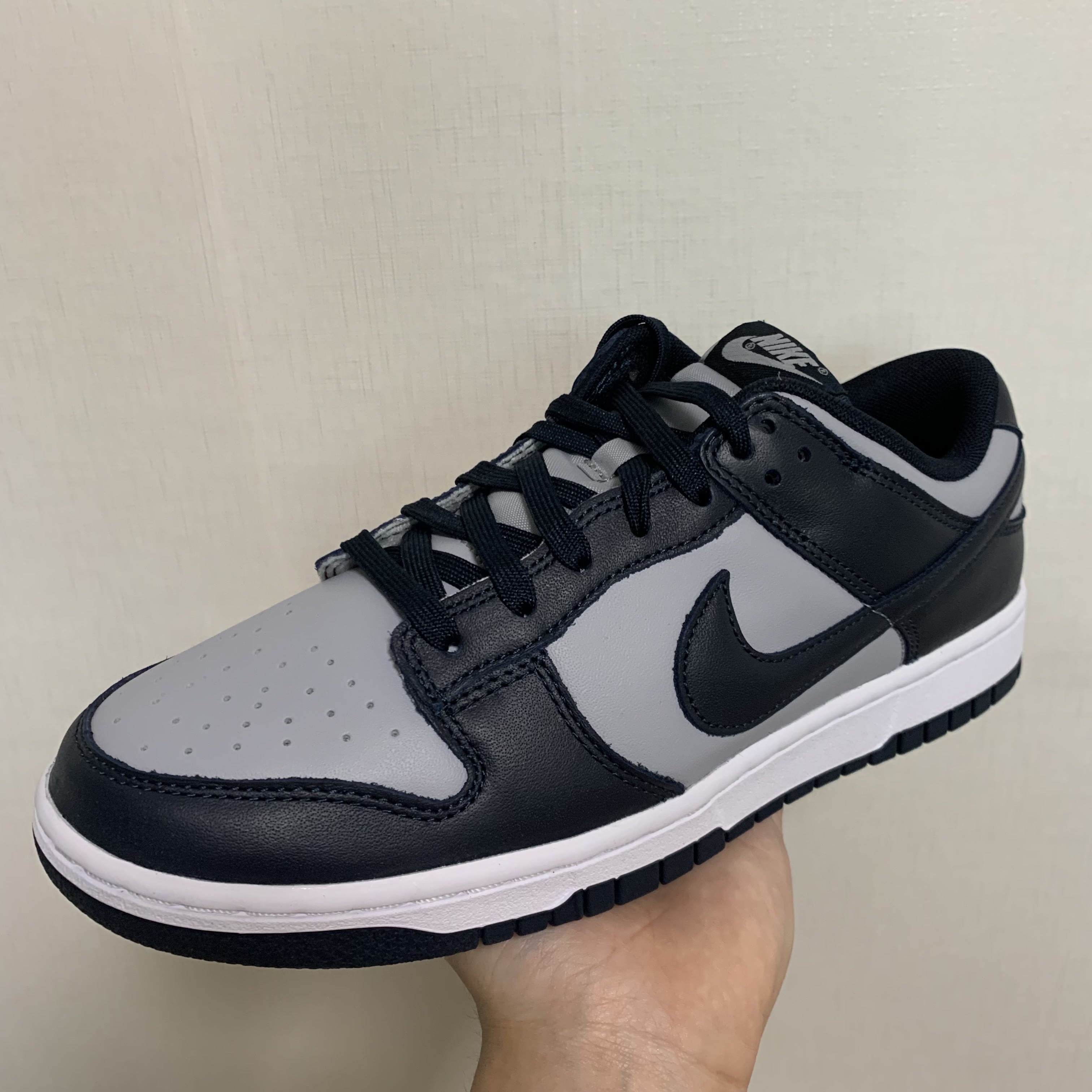 Nike Dunk Low Retro Championship Grey 착용 스타일