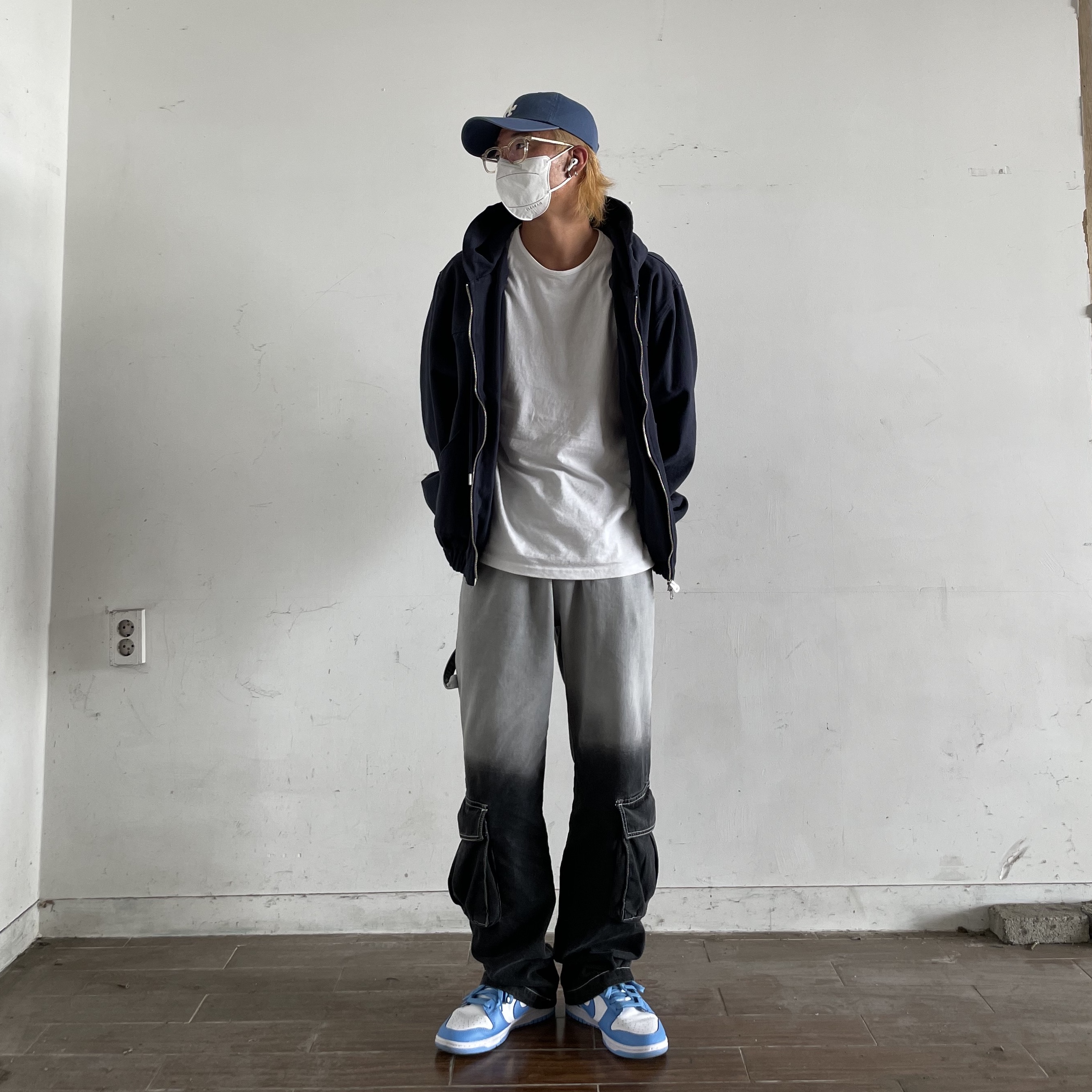 Nike Dunk Low Retro University Blue 착용 스타일 - 4