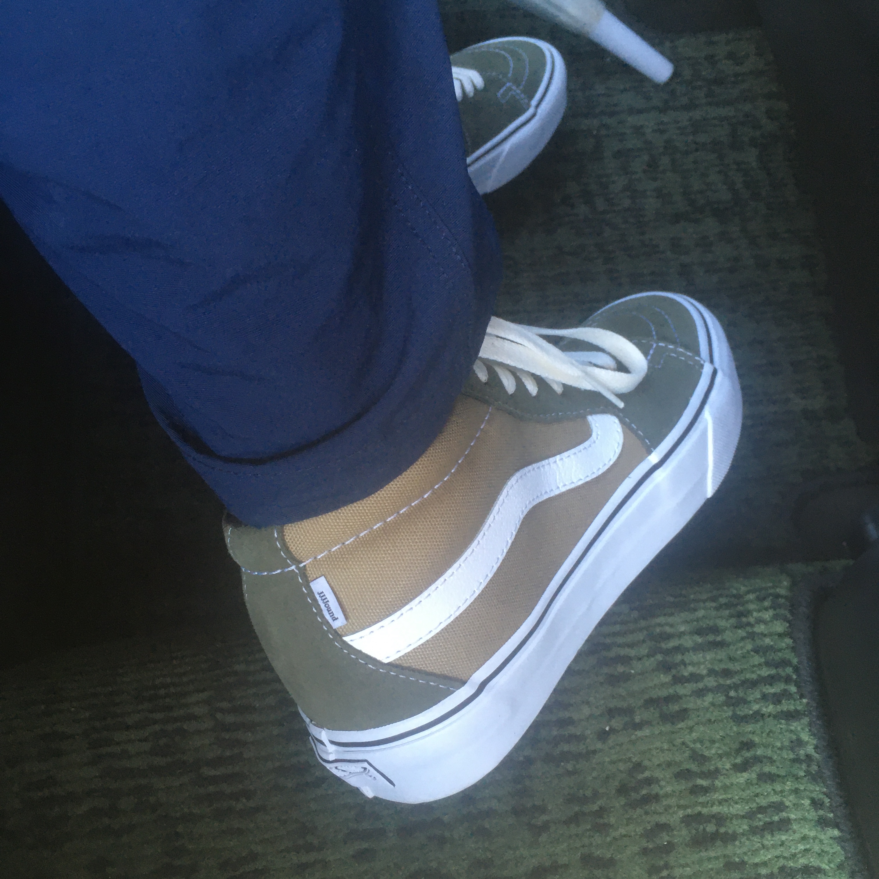 Vans Vault x JJJJound Sk8-Mid LX Green 착용 스타일