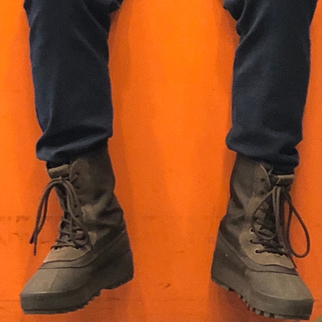 Adidas yeezy 950 store boost chocolate amarillo