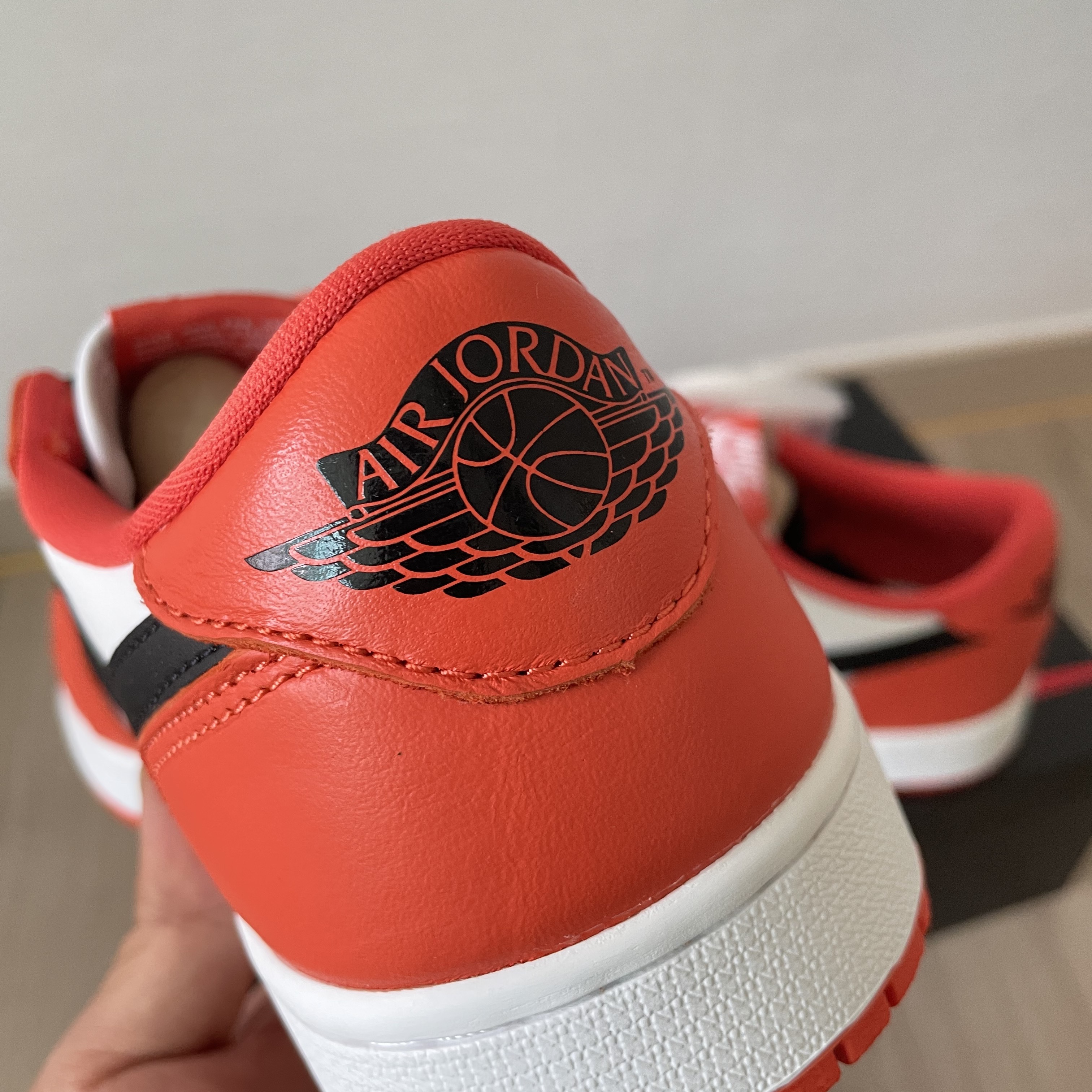 Jordan 1 Low OG Starfish 착용 스타일 - 2