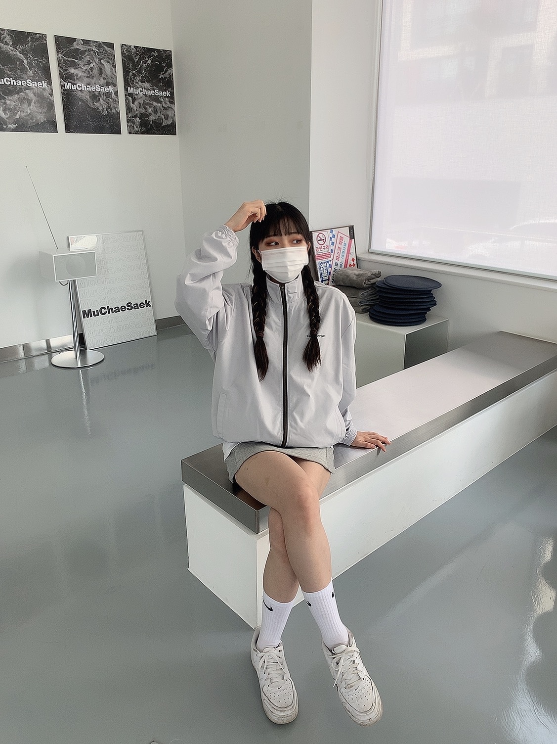 Nike Air Force 1 '07 Low White 착용 스타일 - 1