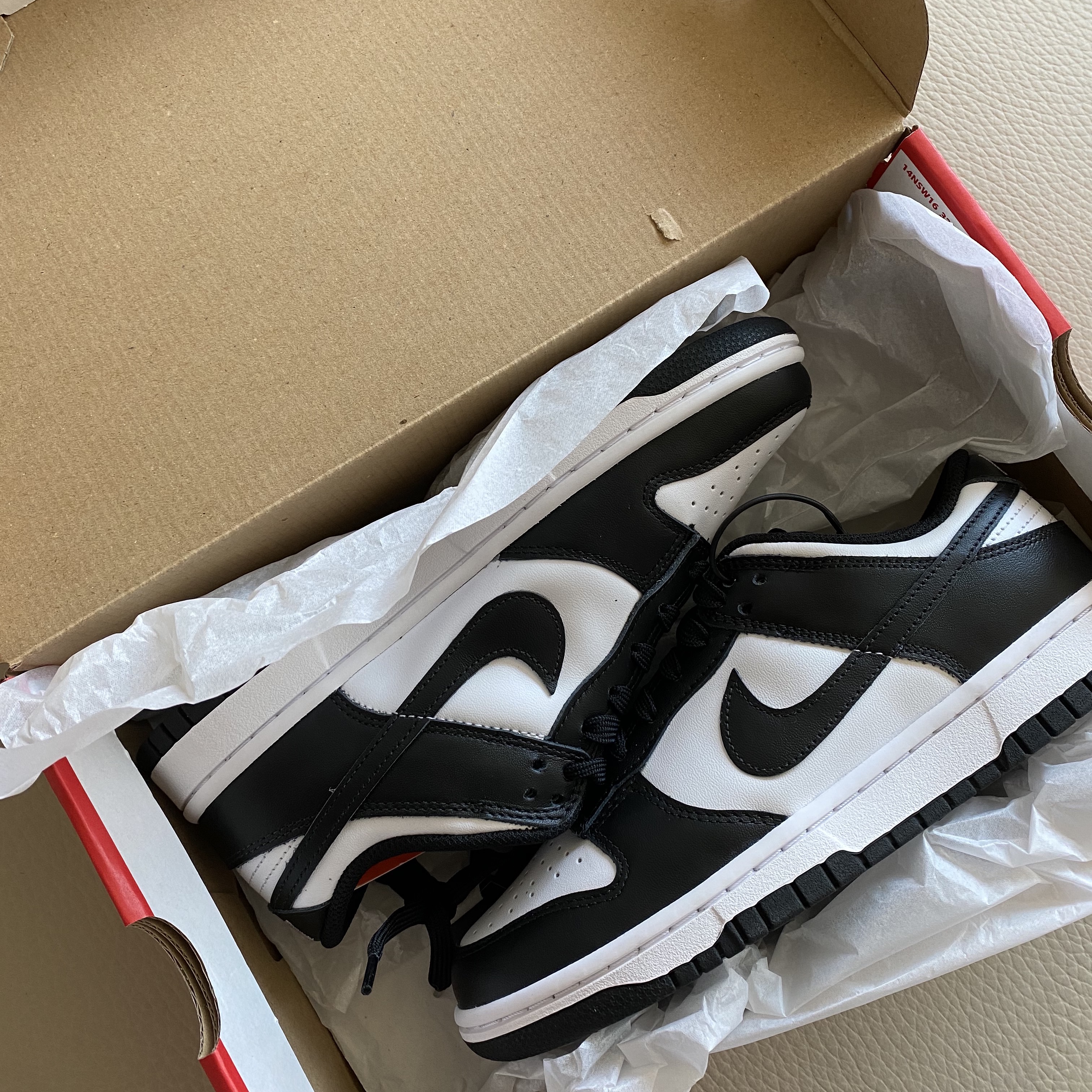 (W) Nike Dunk Low Black 착용 스타일