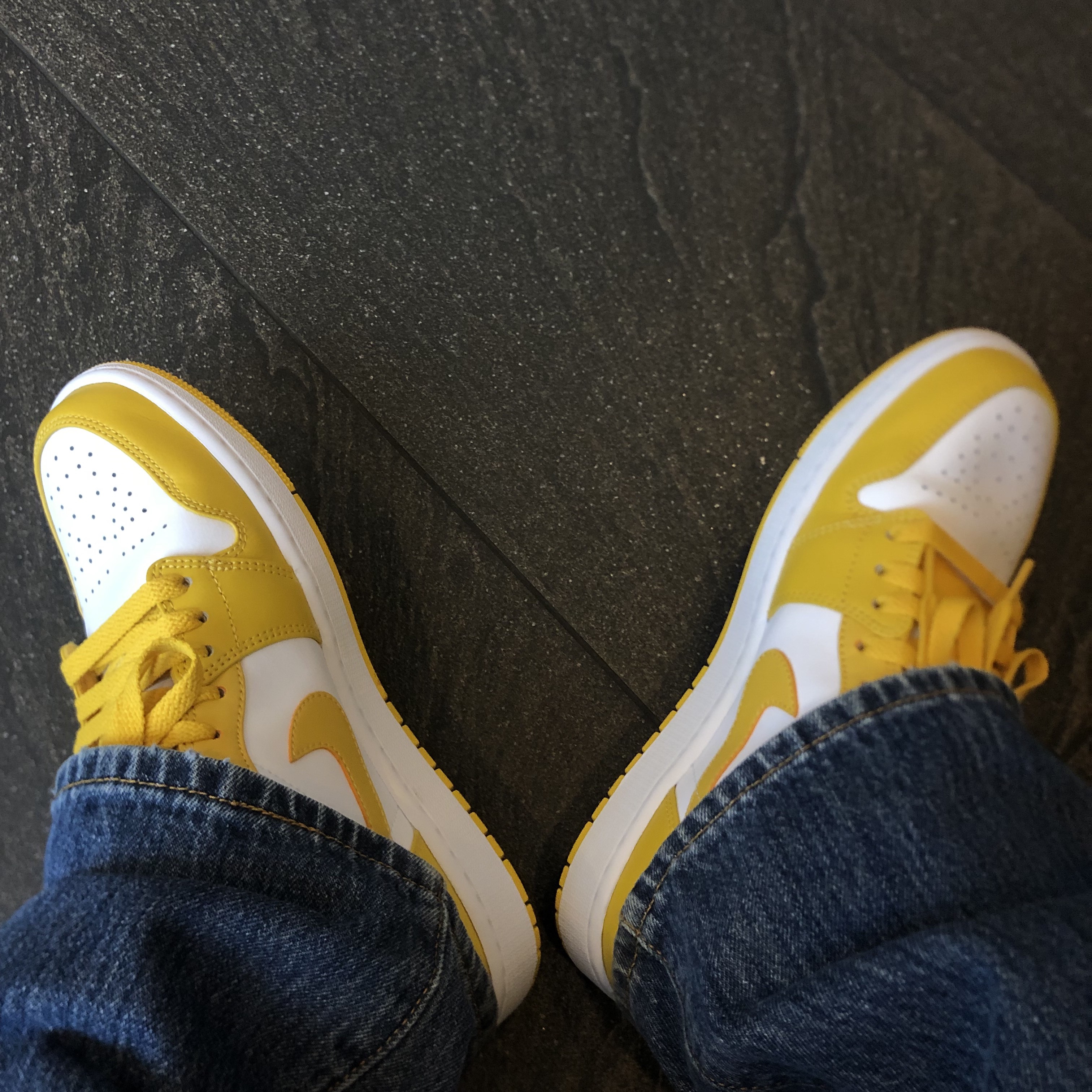 Jordan 1 Low Pollen 착용 스타일 - 2