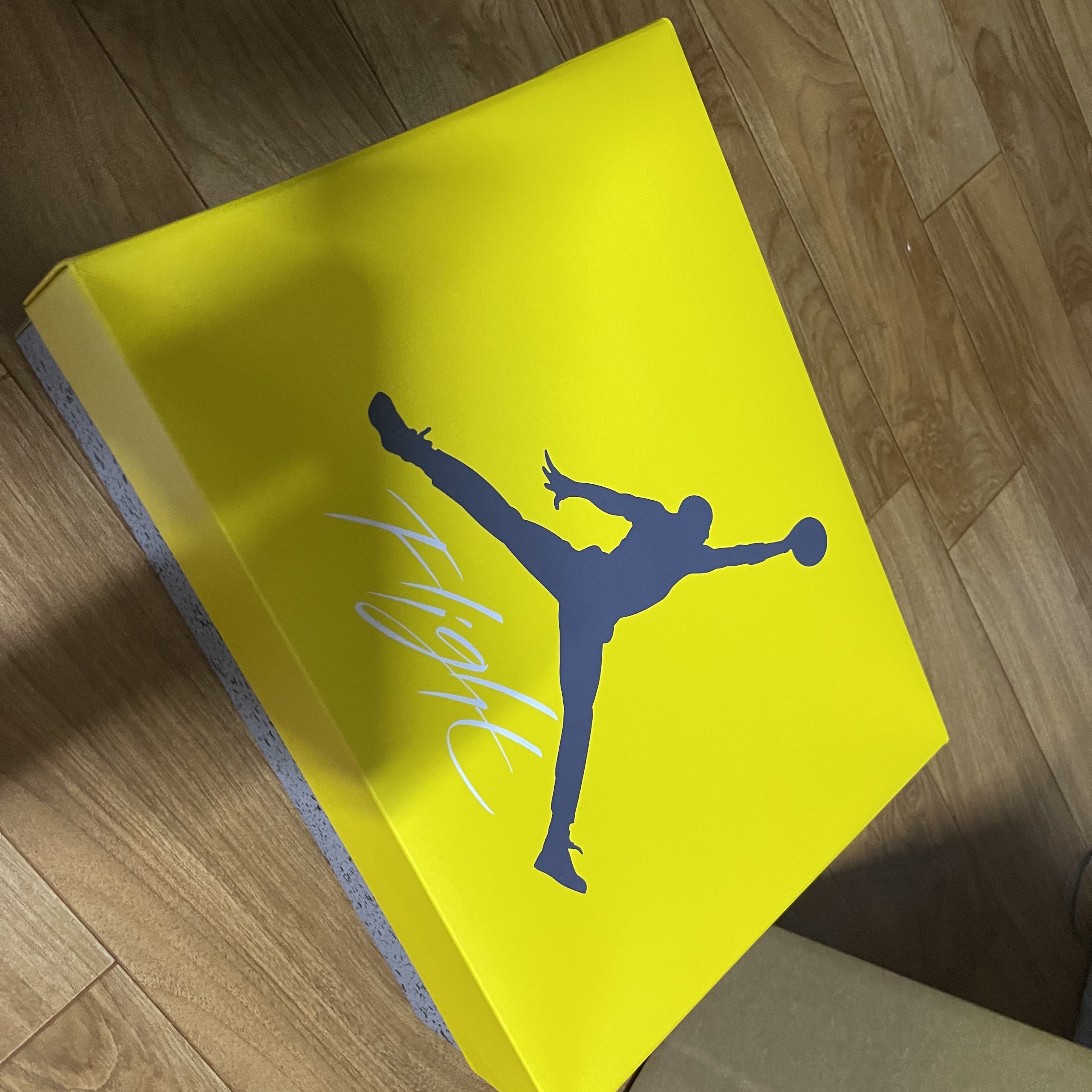 Jordan 4 Retro Tour Yellow 착용 스타일 - 2