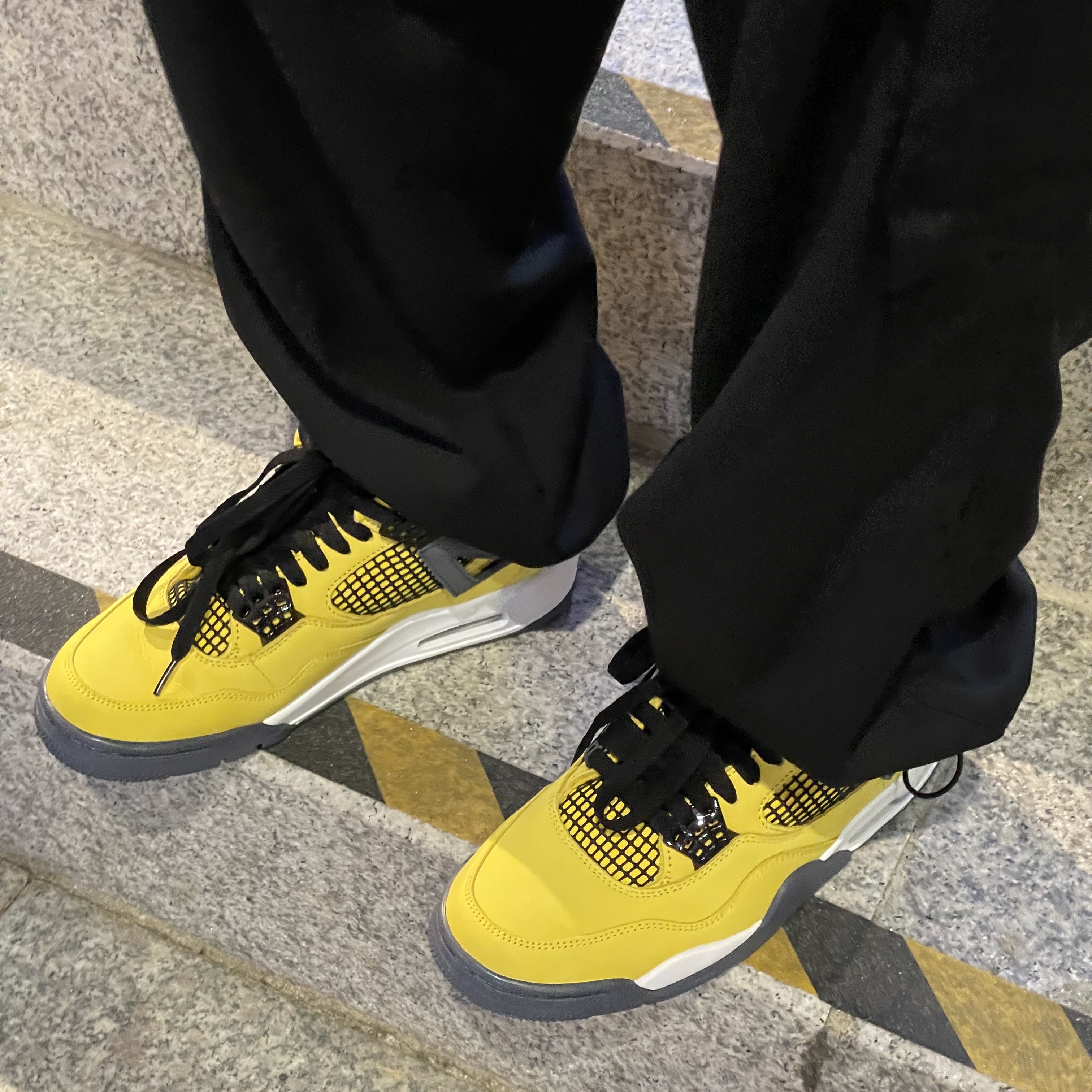 Nike x Cactus Plant Flea Market L/S Jersey Grey - US/EU, Jordan 4 Retro Tour Yellow 착용 스타일 - 5