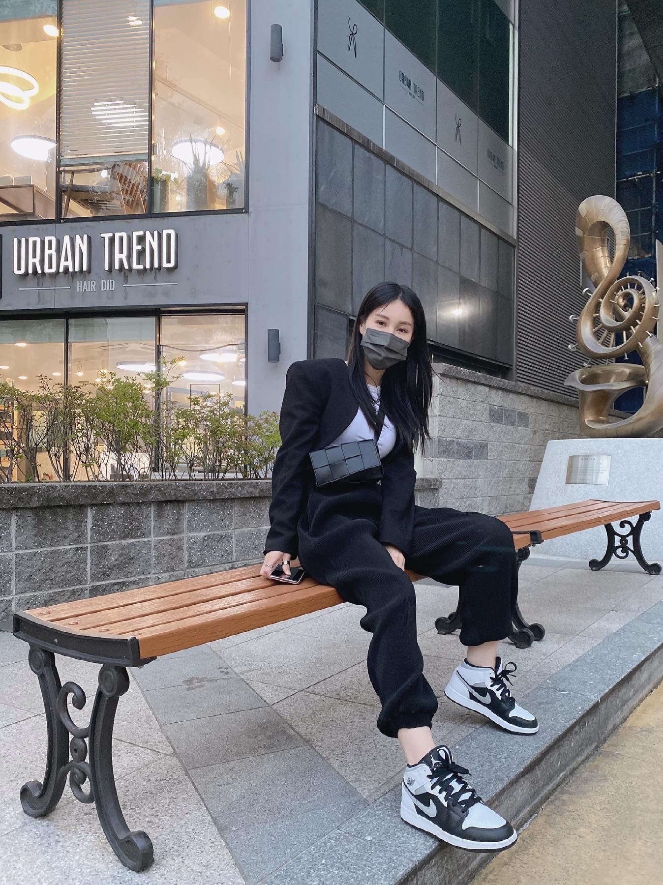 Jordan 1 Mid White Shadow 착용 스타일 - 2
