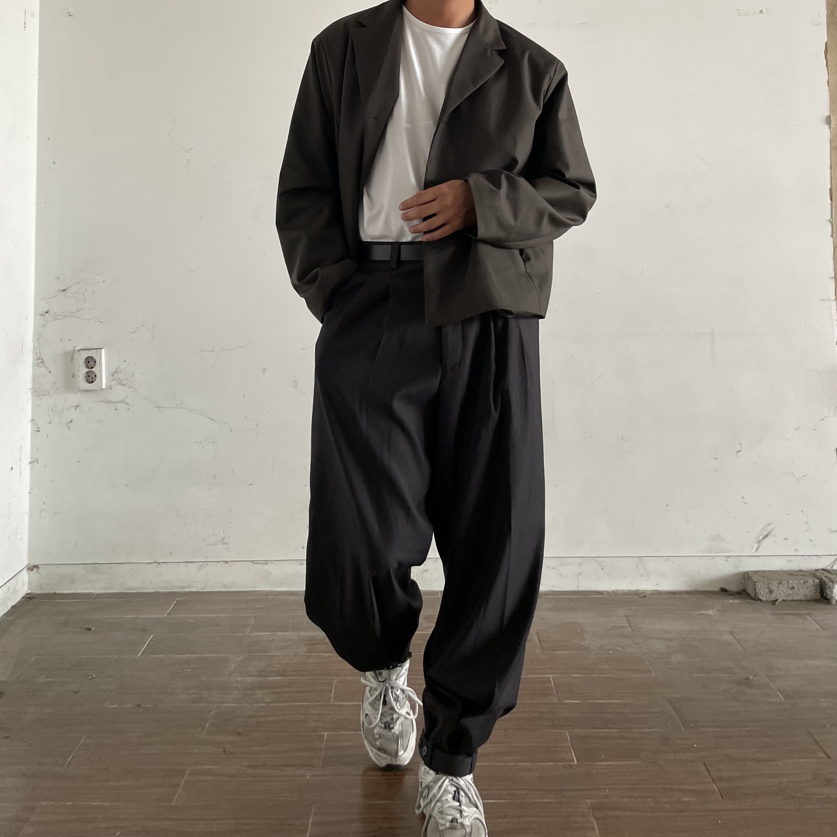 New Balance 530 Steel Grey 착용 스타일 - 1