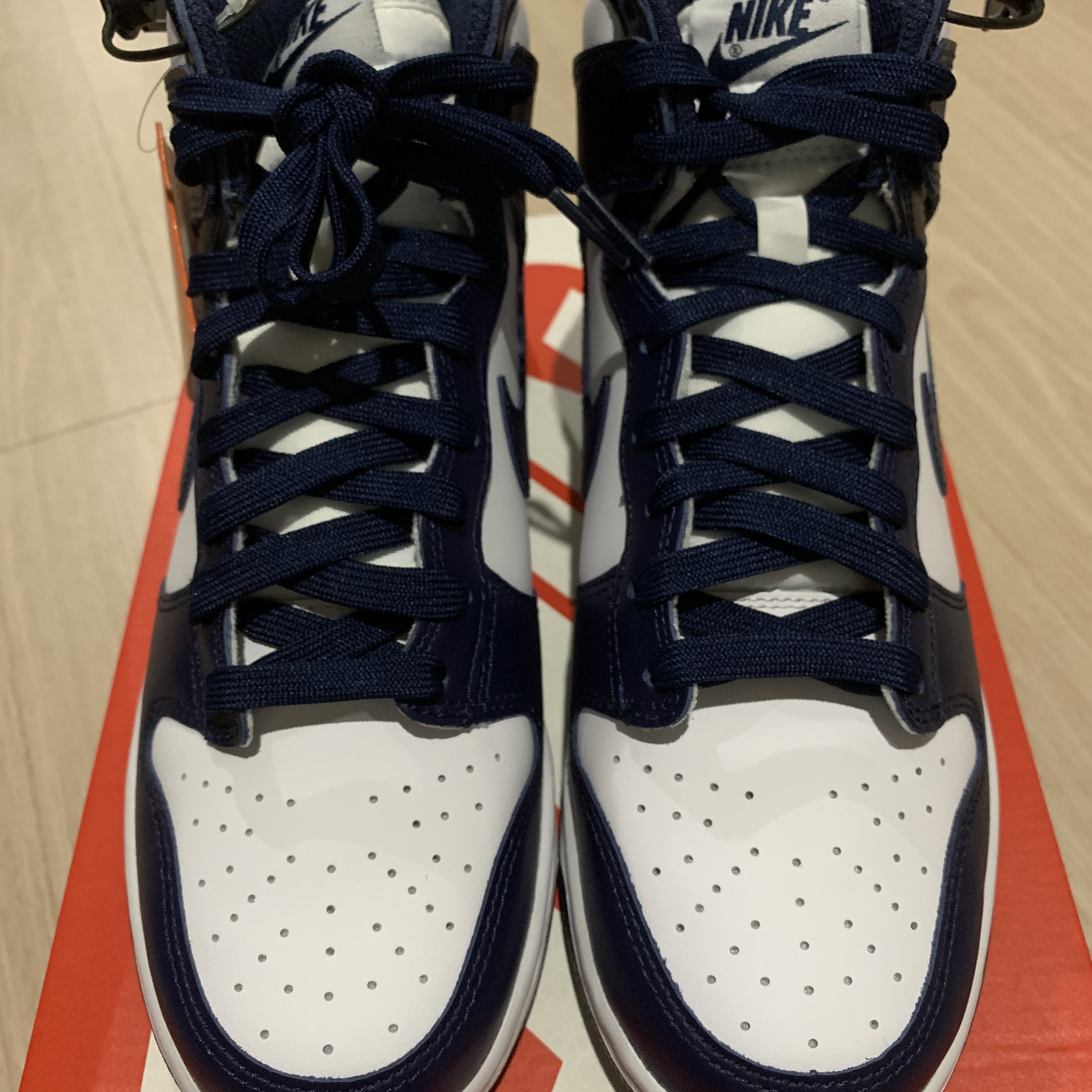 Nike Dunk High Retro Championship Navy 착용 스타일 - 2