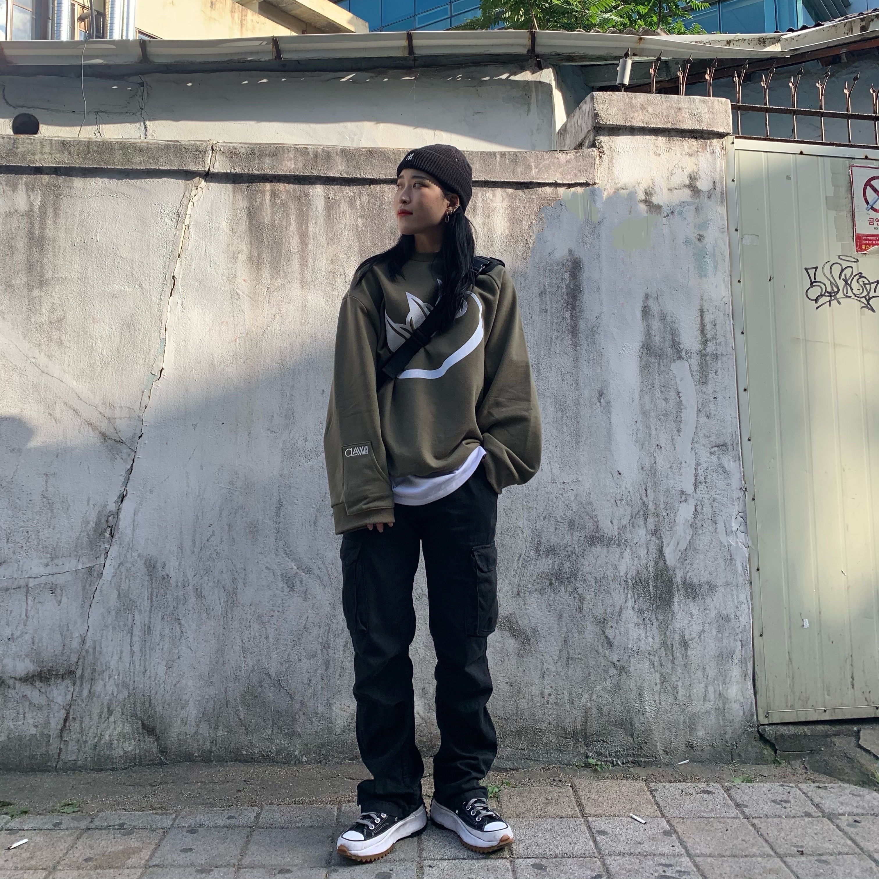 Converse Run Star Hike Hi Black Smoke 착용 스타일