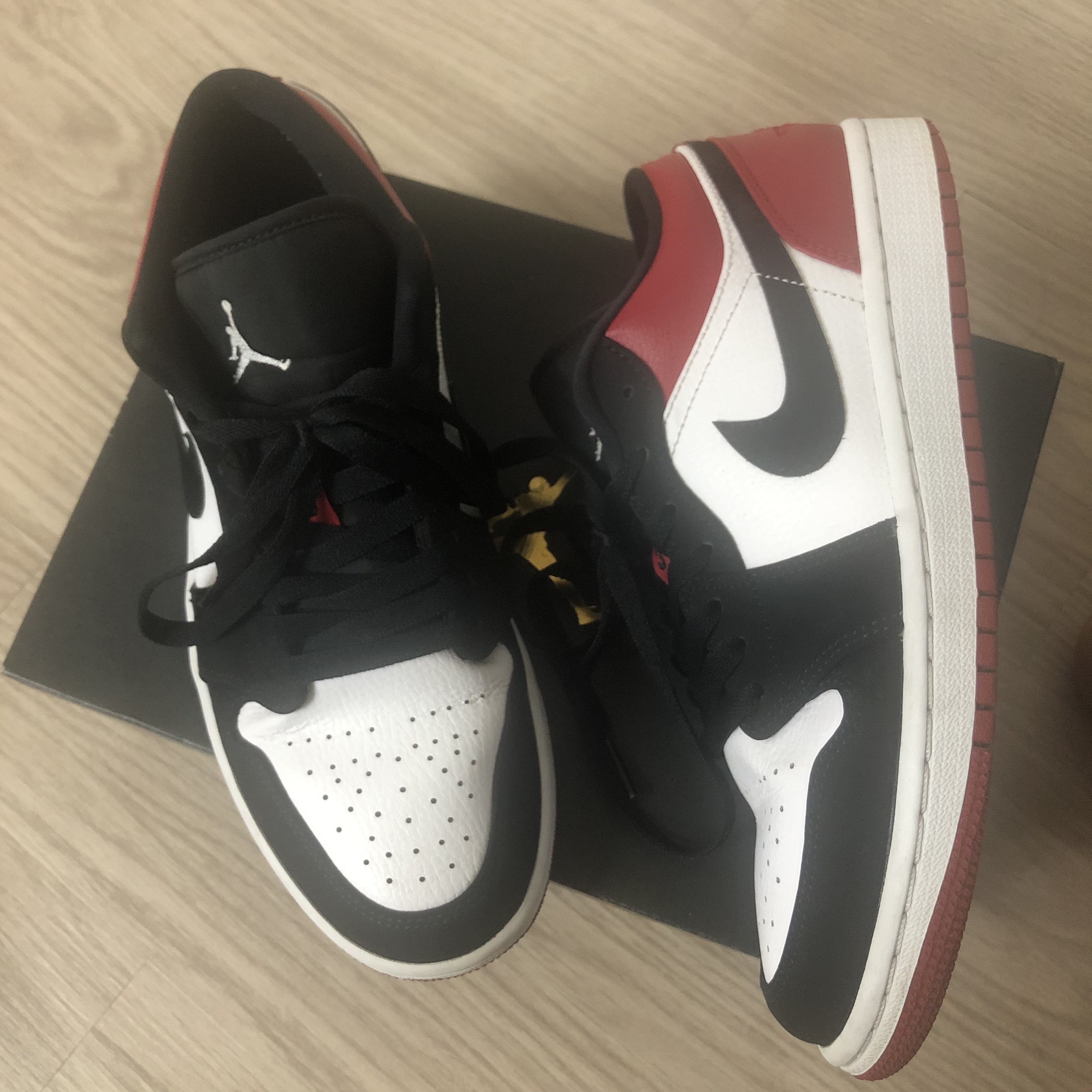 Jordan 1 Low Black Toe 착용 스타일