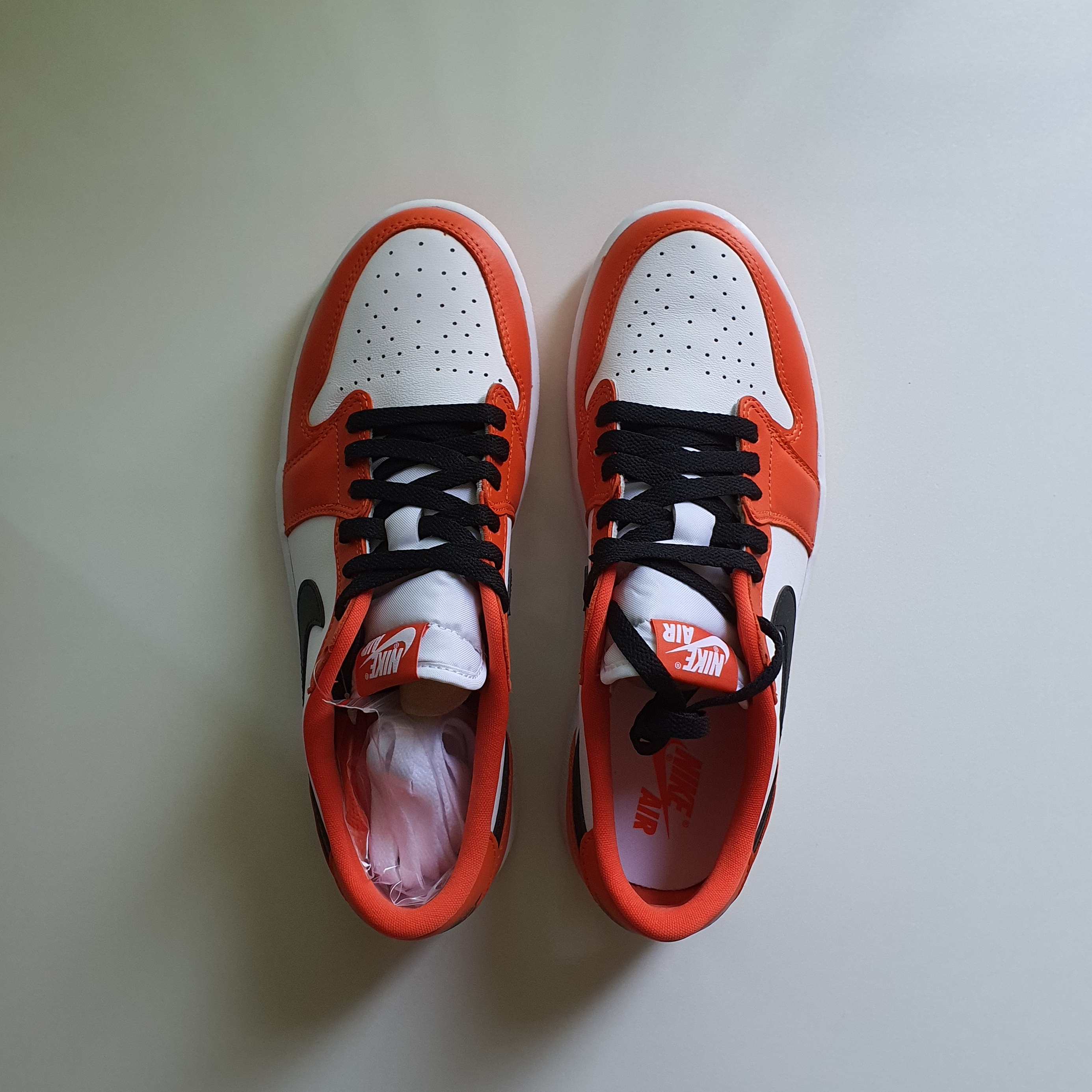 Jordan 1 Low OG Starfish 착용 스타일
