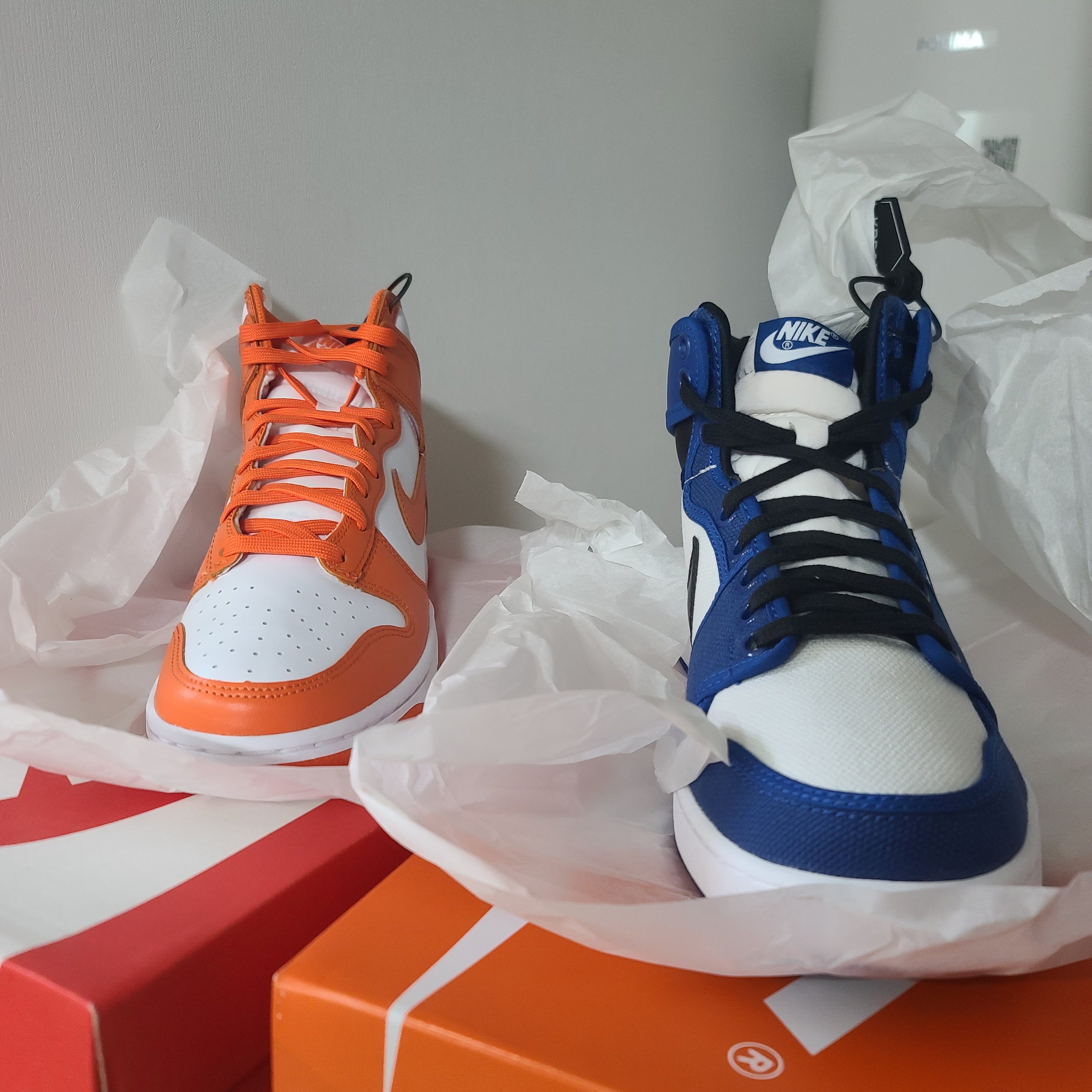 Nike Dunk High Retro Orange Blaze, Jordan 1 KO Storm Blue 착용 스타일 - 2
