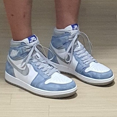 Essentials Fleece Shorts Heather Oatmeal - 20FW, Jordan 1 Retro High OG Hyper Royal 착용 스타일 - 2