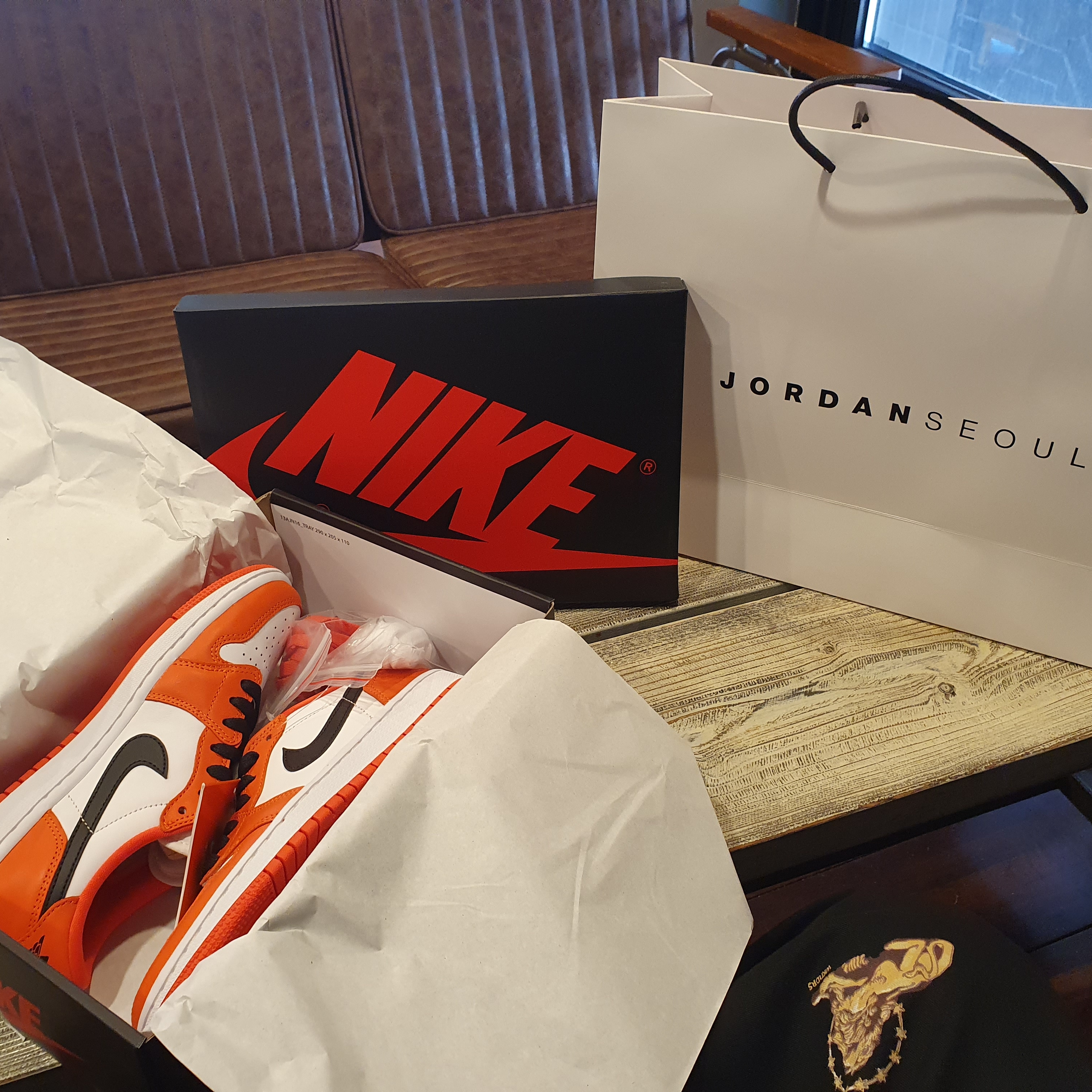 Jordan 1 Low OG Starfish 착용 스타일