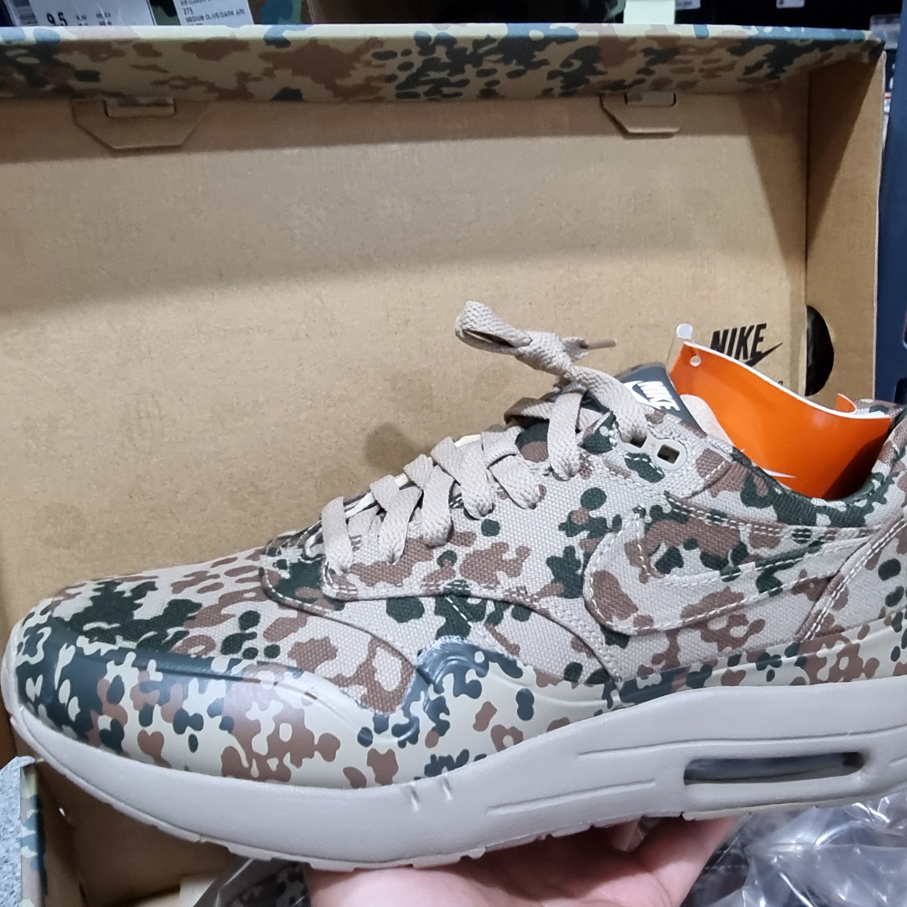 Nike Air Maxim 1 Camo Germany SP Camo 착용 스타일