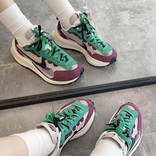 Nike x Sacai VaporWaffle String & Black Villain Red 착용 스타일 - 1