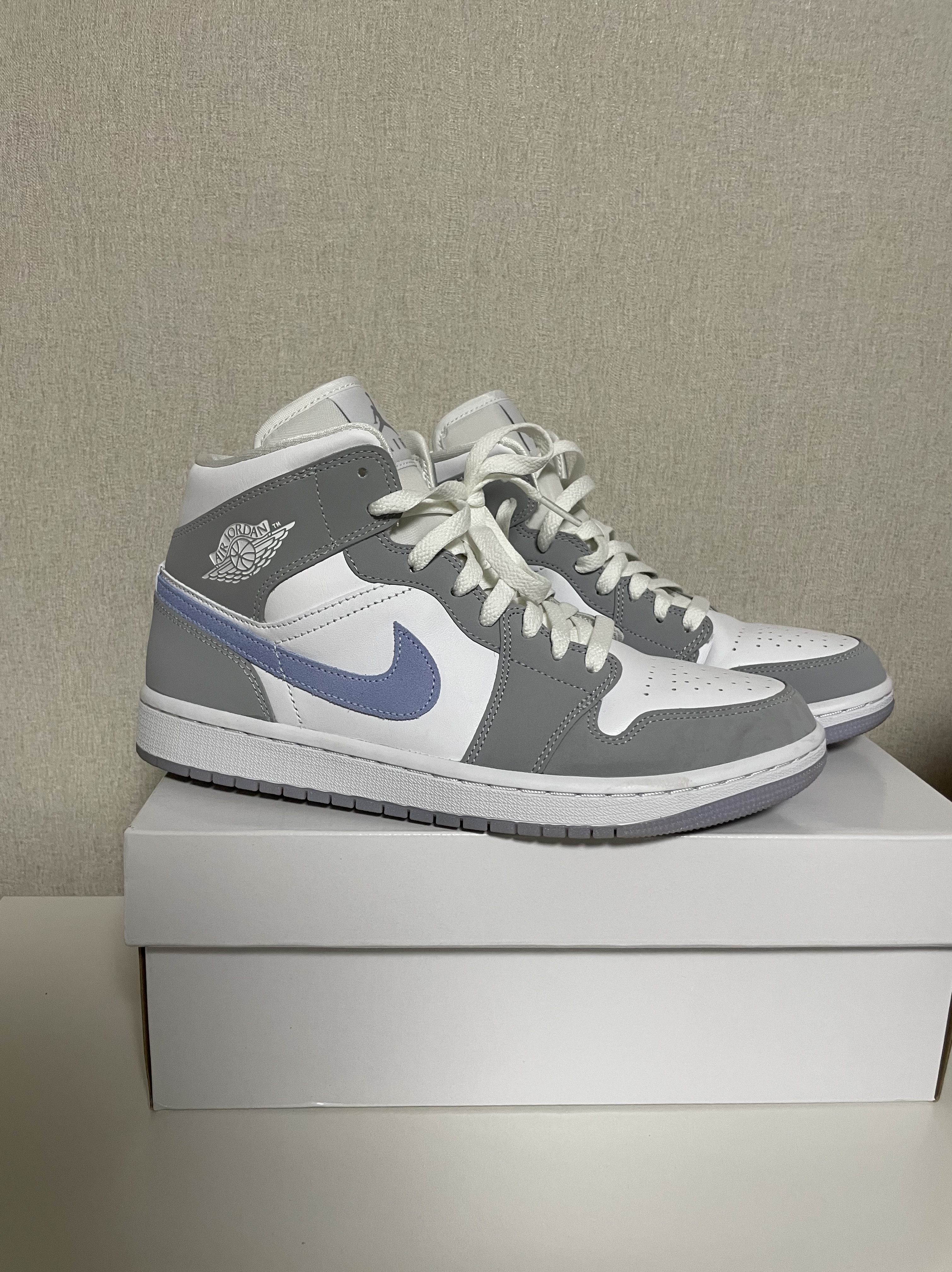 (W) Jordan 1 Mid Wolf Grey 착용 스타일 - 2