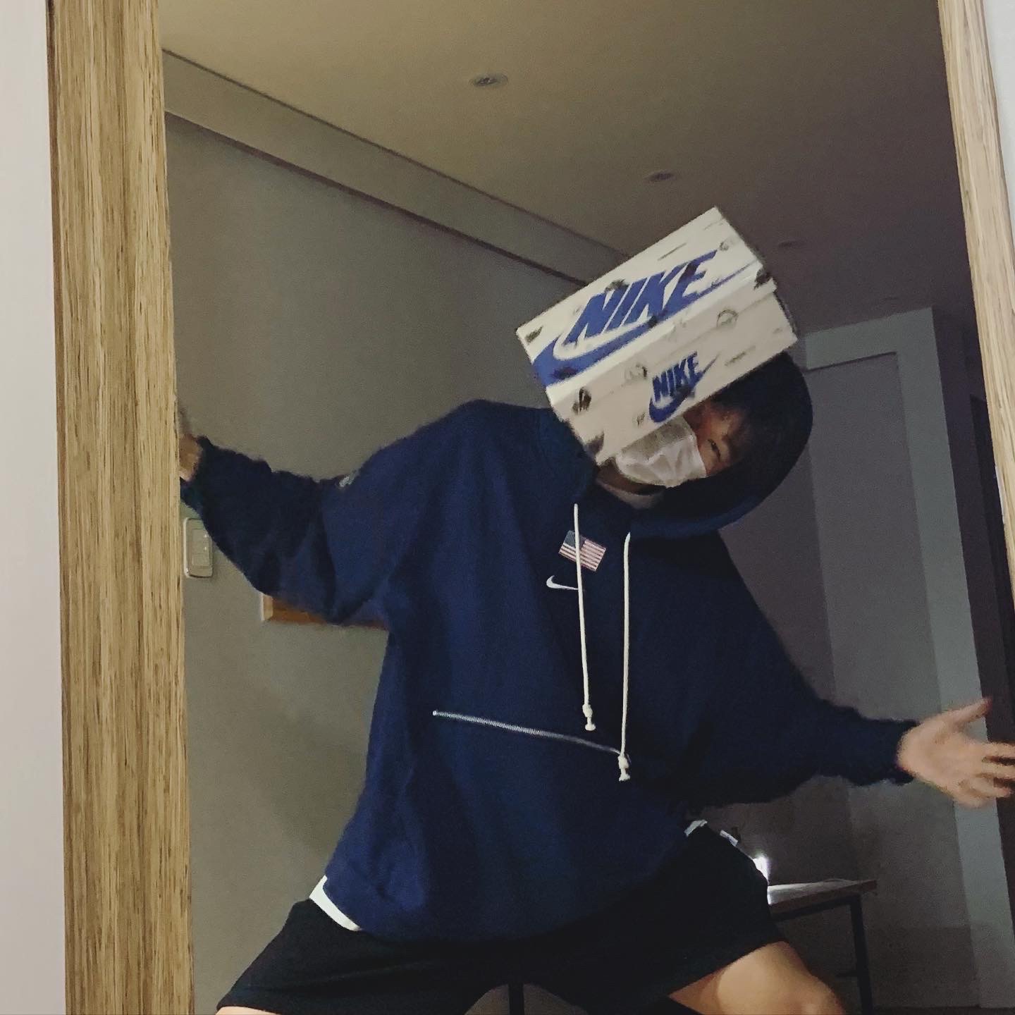 Jordan 1 x Travis Scott x Fragment Retro Low OG SP Military Blue 착용 스타일 - 3
