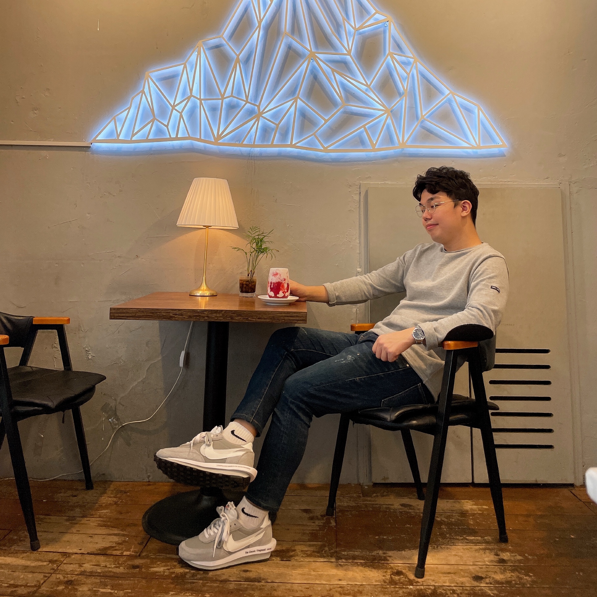 Nike x Sacai x Fragment LDWaffle Light Smoke Grey 착용 스타일