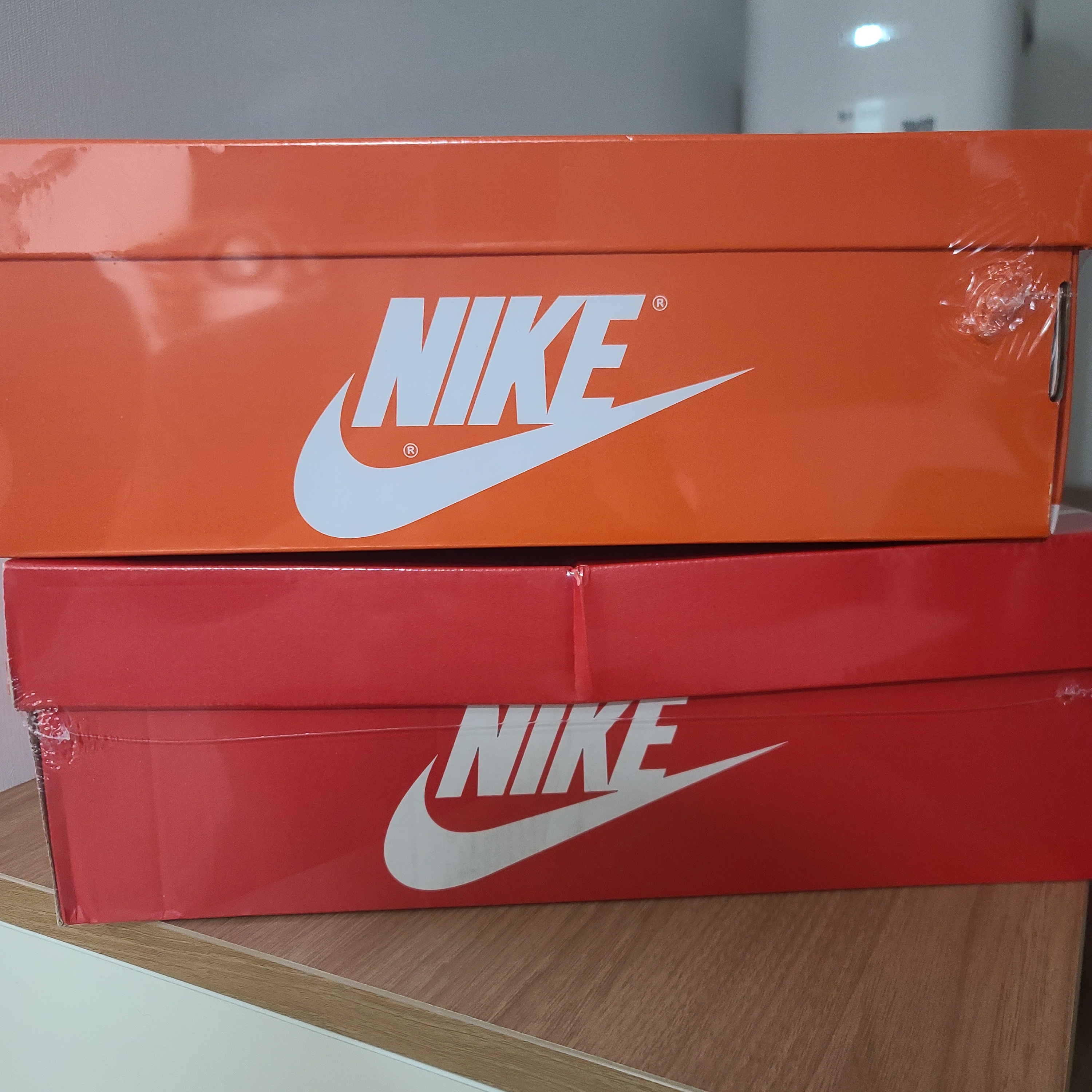 Nike Dunk High Retro Orange Blaze, Jordan 1 KO Storm Blue 착용 스타일 - 1