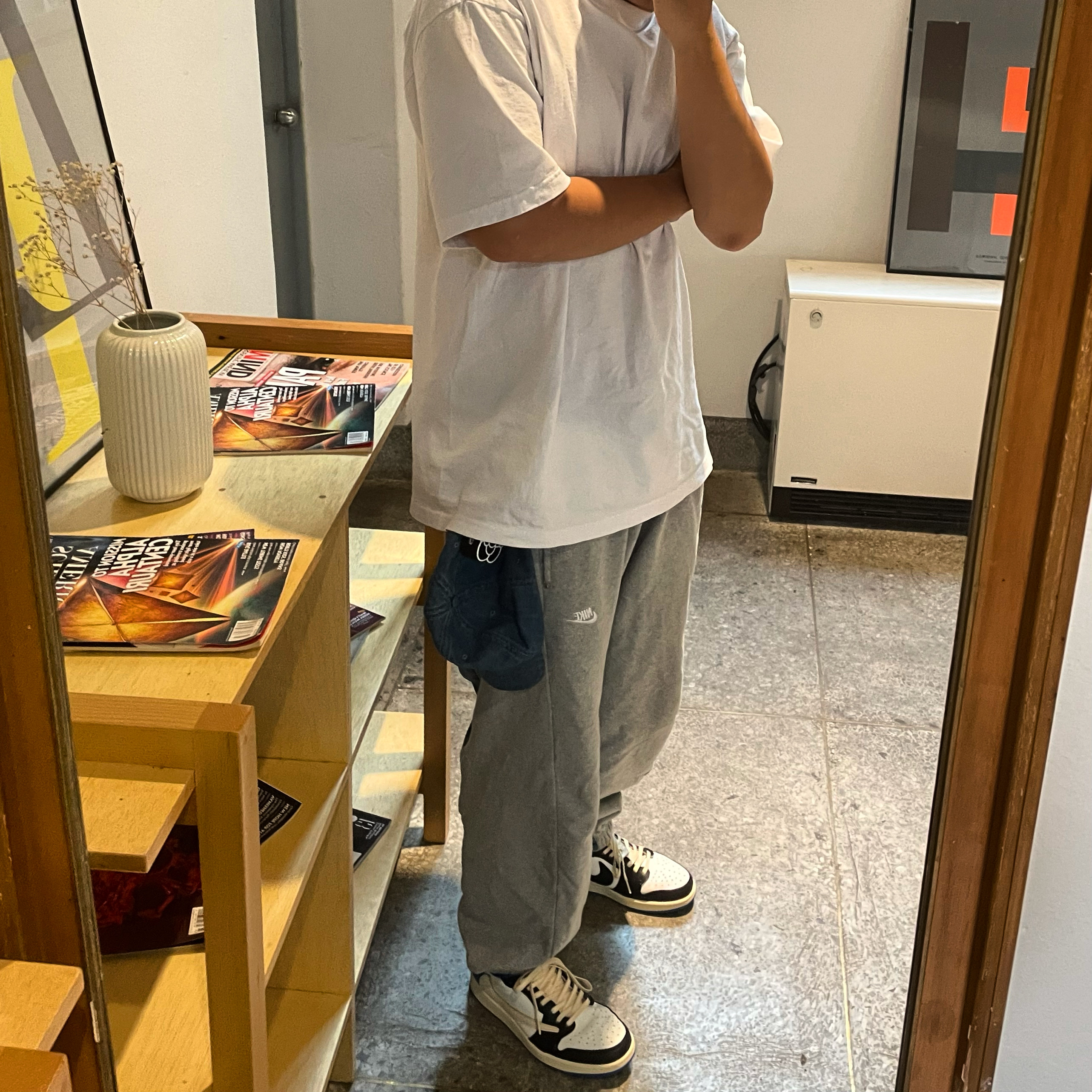 Jordan 1 x Travis Scott x Fragment Retro Low OG SP Military Blue 착용 스타일