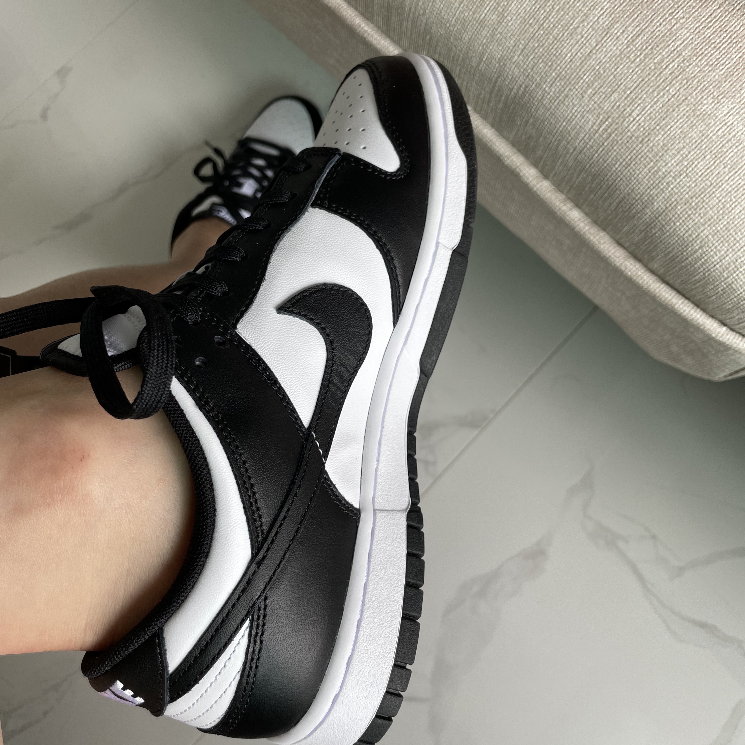 Nike Dunk Low Retro Black, (W) Nike Dunk Low Black 착용 스타일 - 2