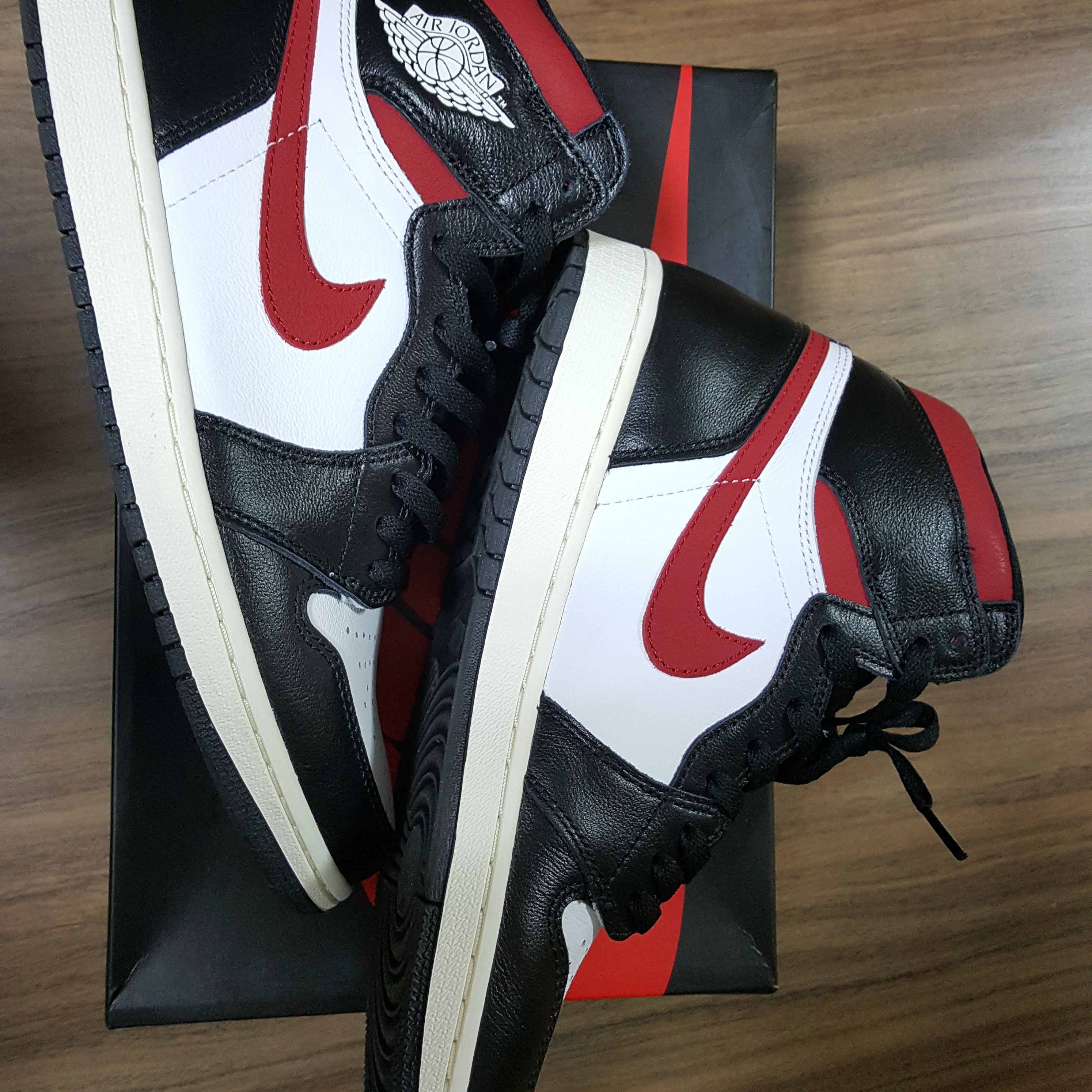 Jordan 1 Retro High OG Gym Red 착용 스타일