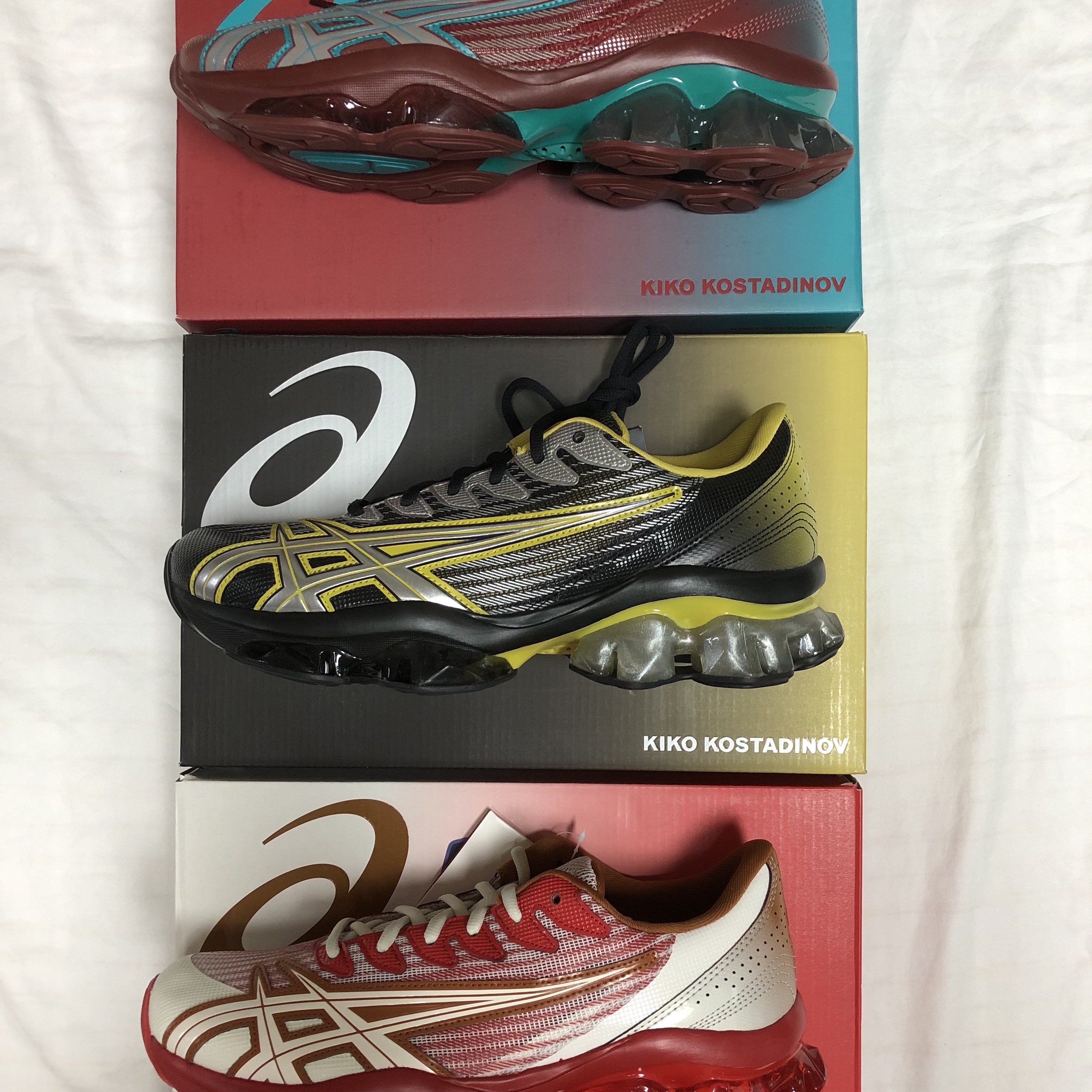 Asics x Kiko Kostadinov Gel-Quantum Levitrack Candy Apple Red, Asics x Kiko Kostadinov Gel-Quantum Levitrack Fired Brick 착용 스타일